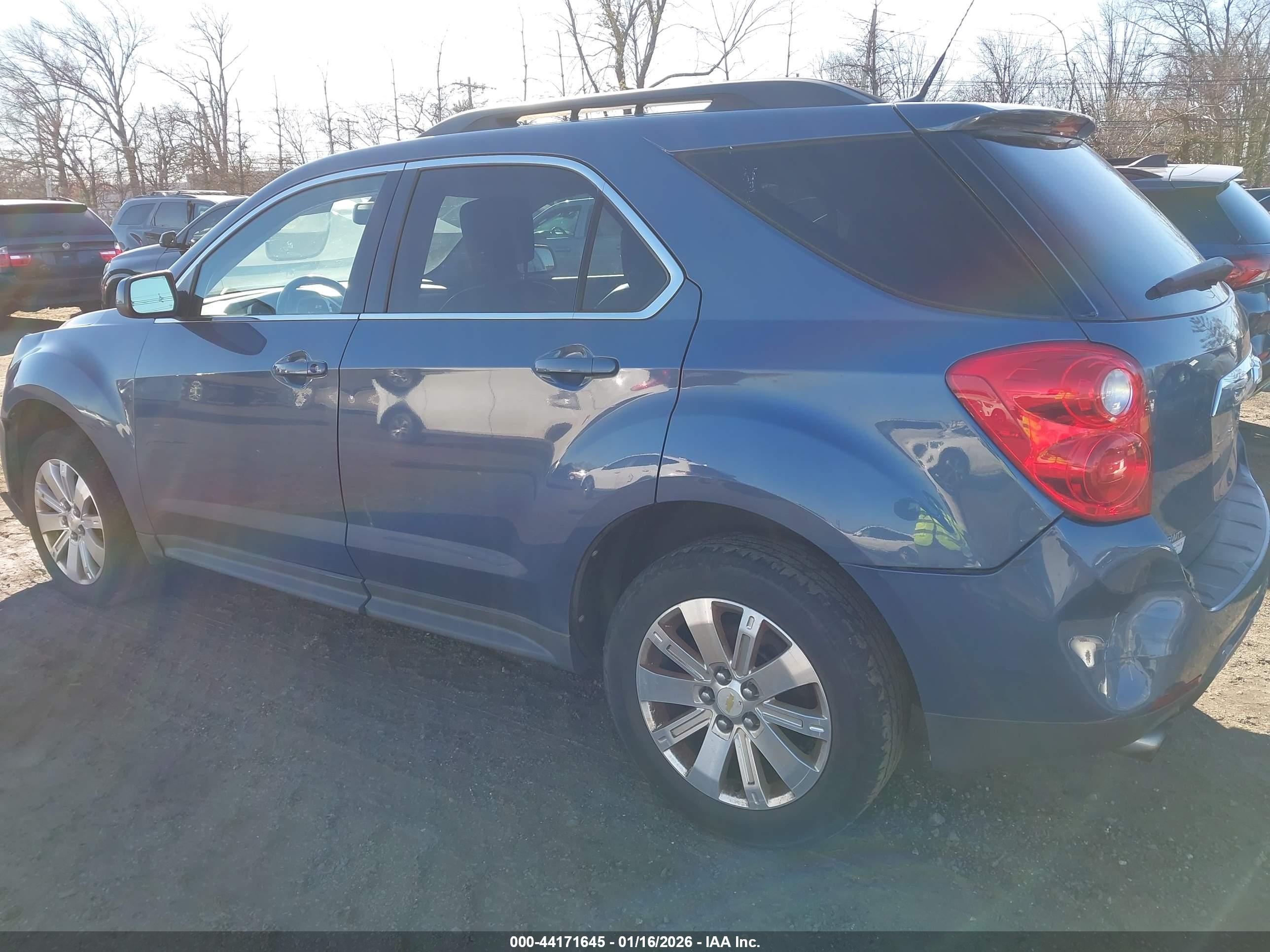 CHEVROLET EQUINOX image 3
