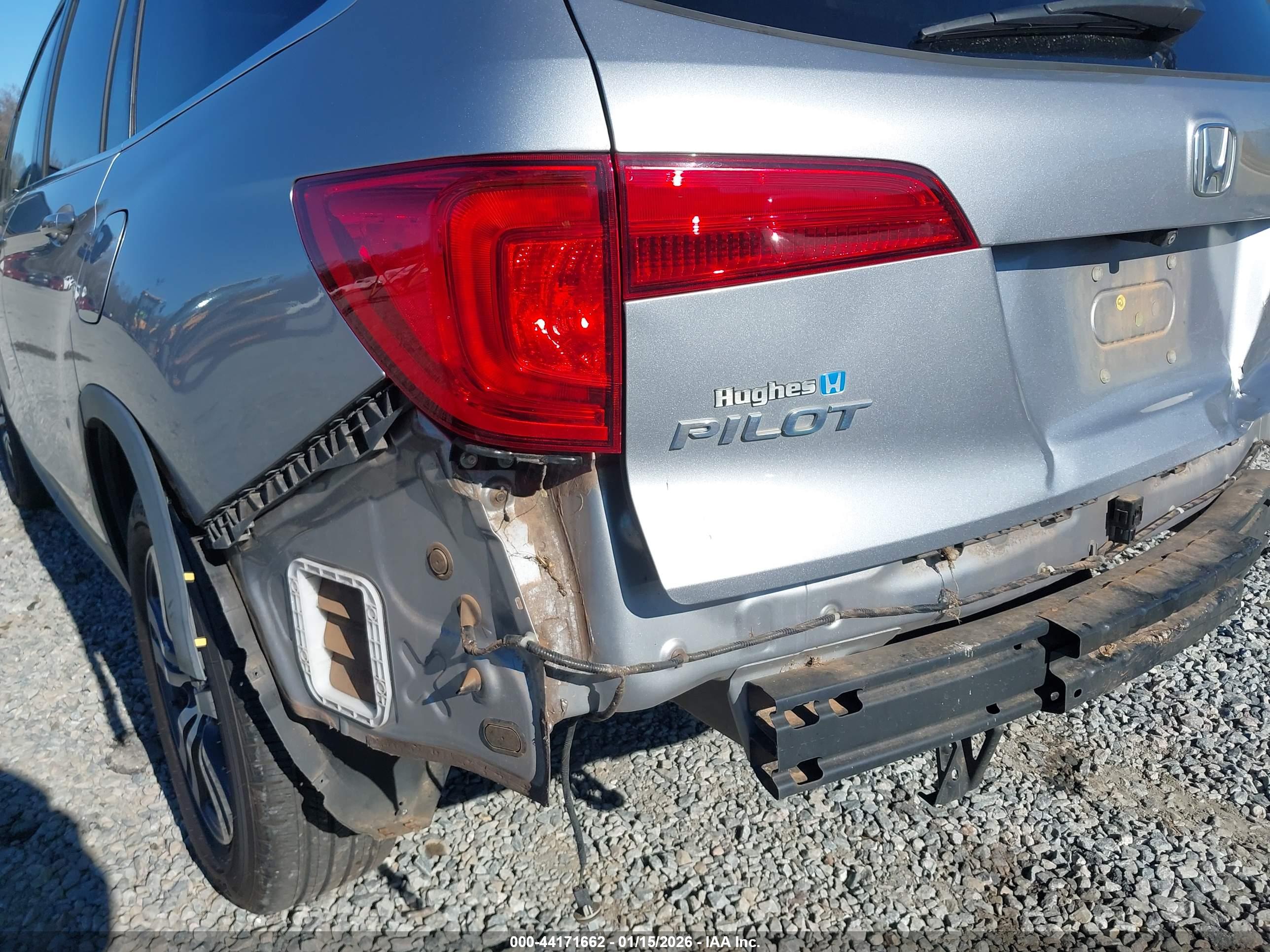 HONDA PILOT image 6