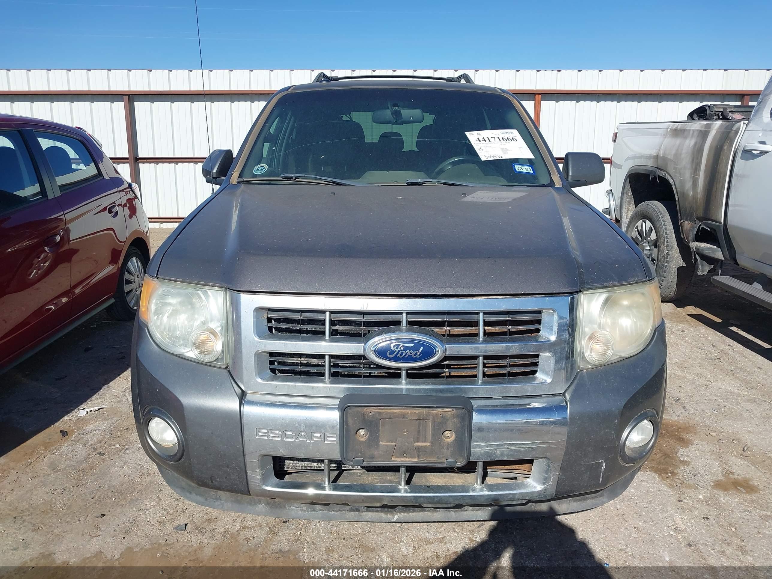 FORD ESCAPE image 6