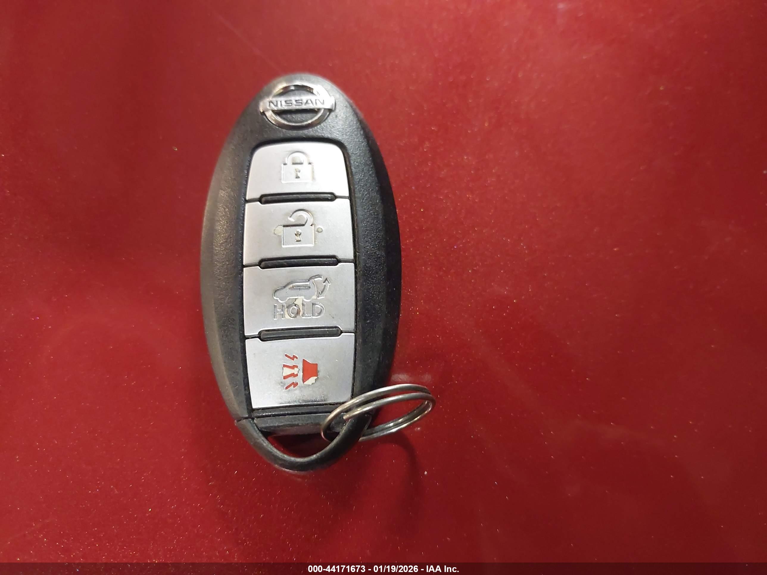 NISSAN ROGUE image 11