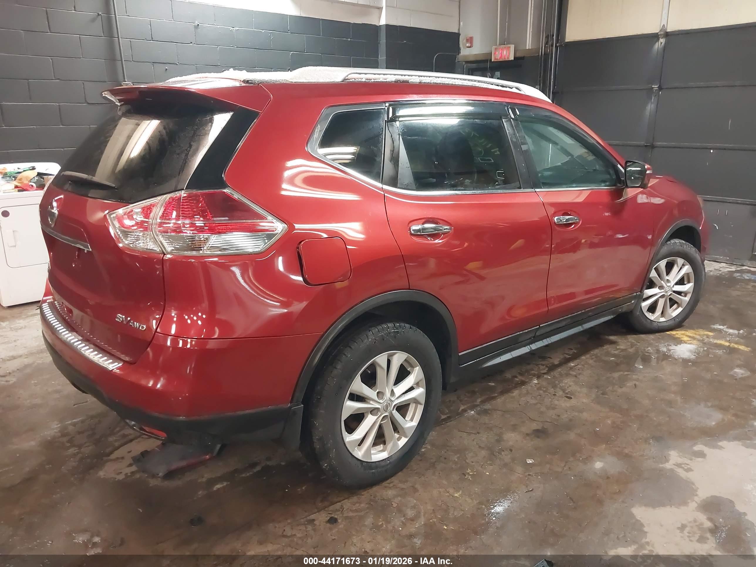 NISSAN ROGUE image 4
