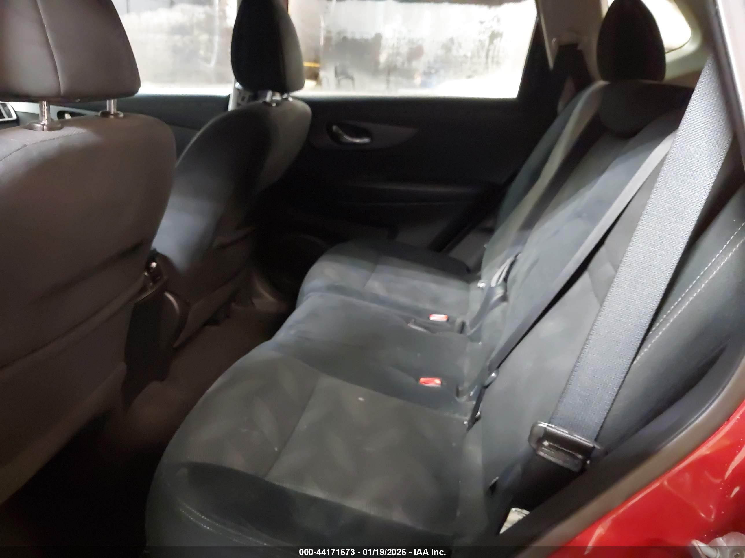 NISSAN ROGUE image 8