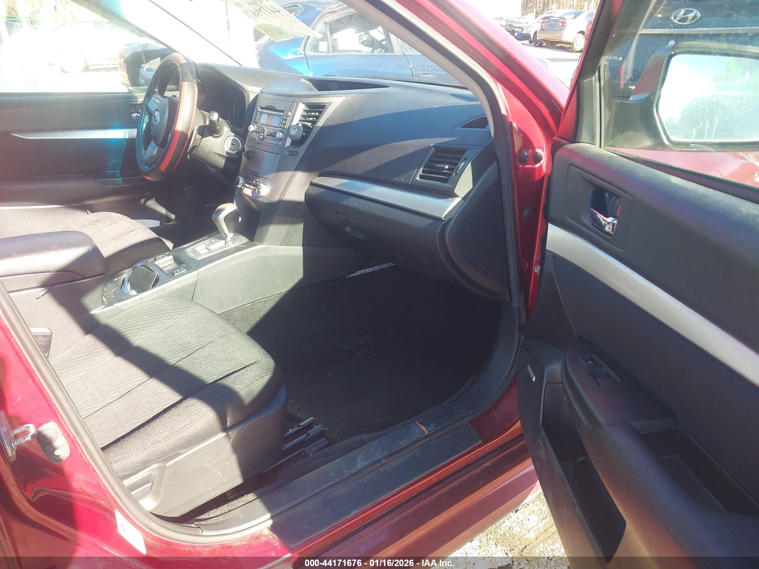 SUBARU LEGACY image 5