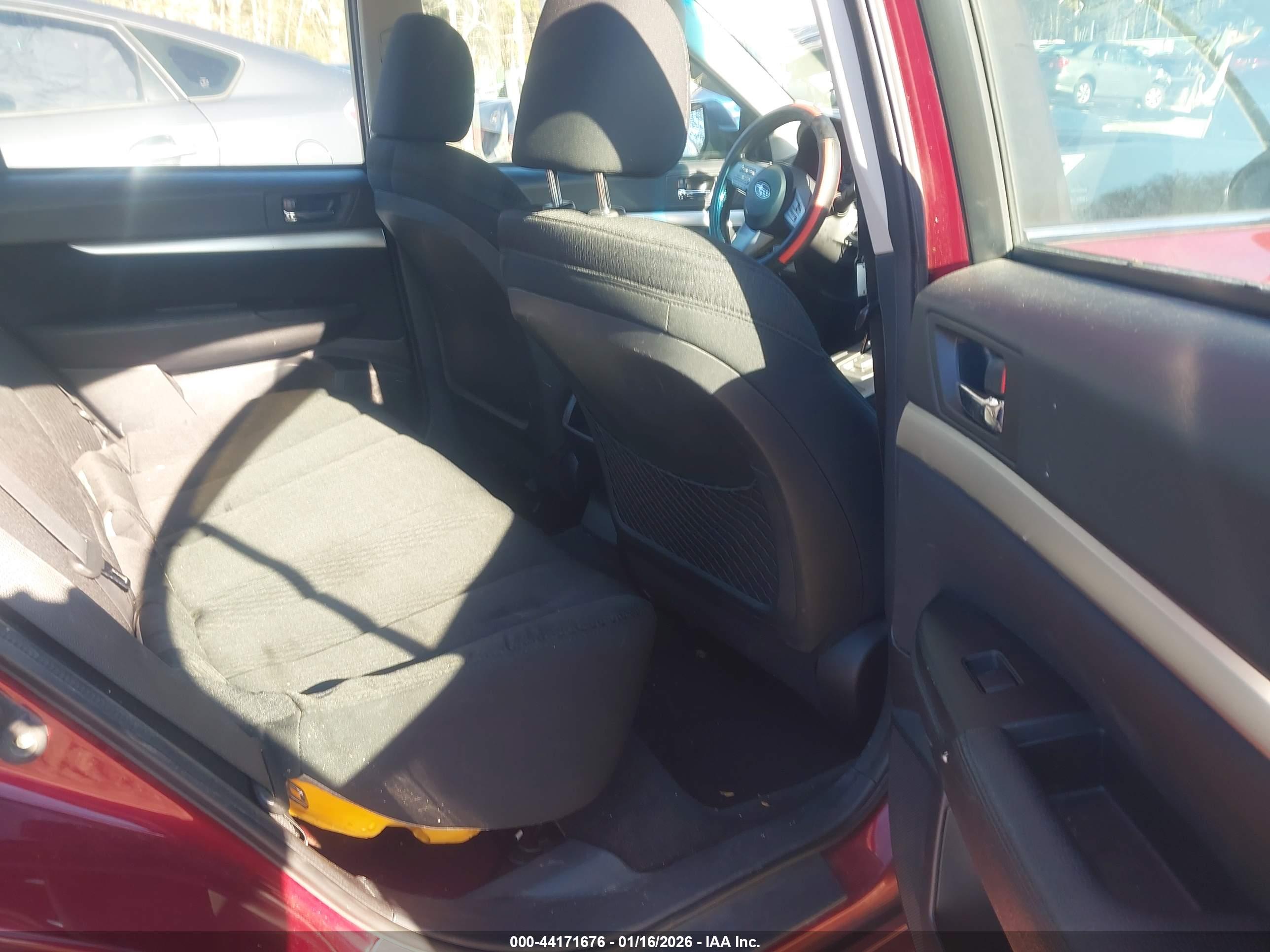 SUBARU LEGACY image 8