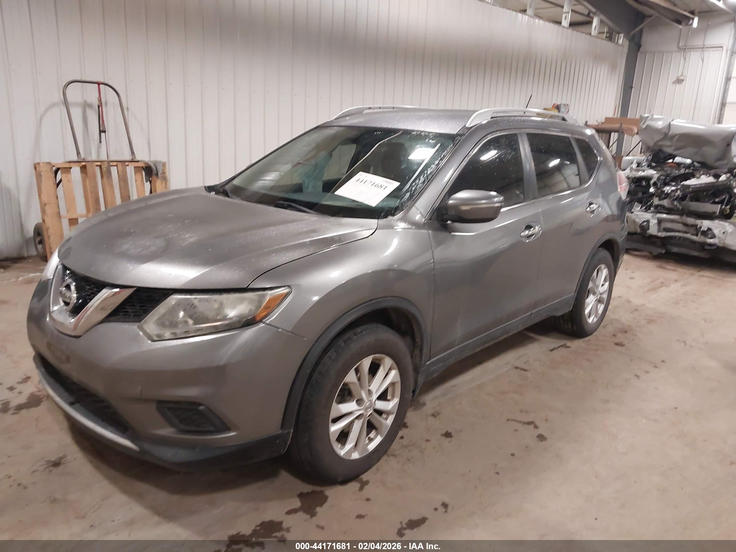 NISSAN ROGUE image 2