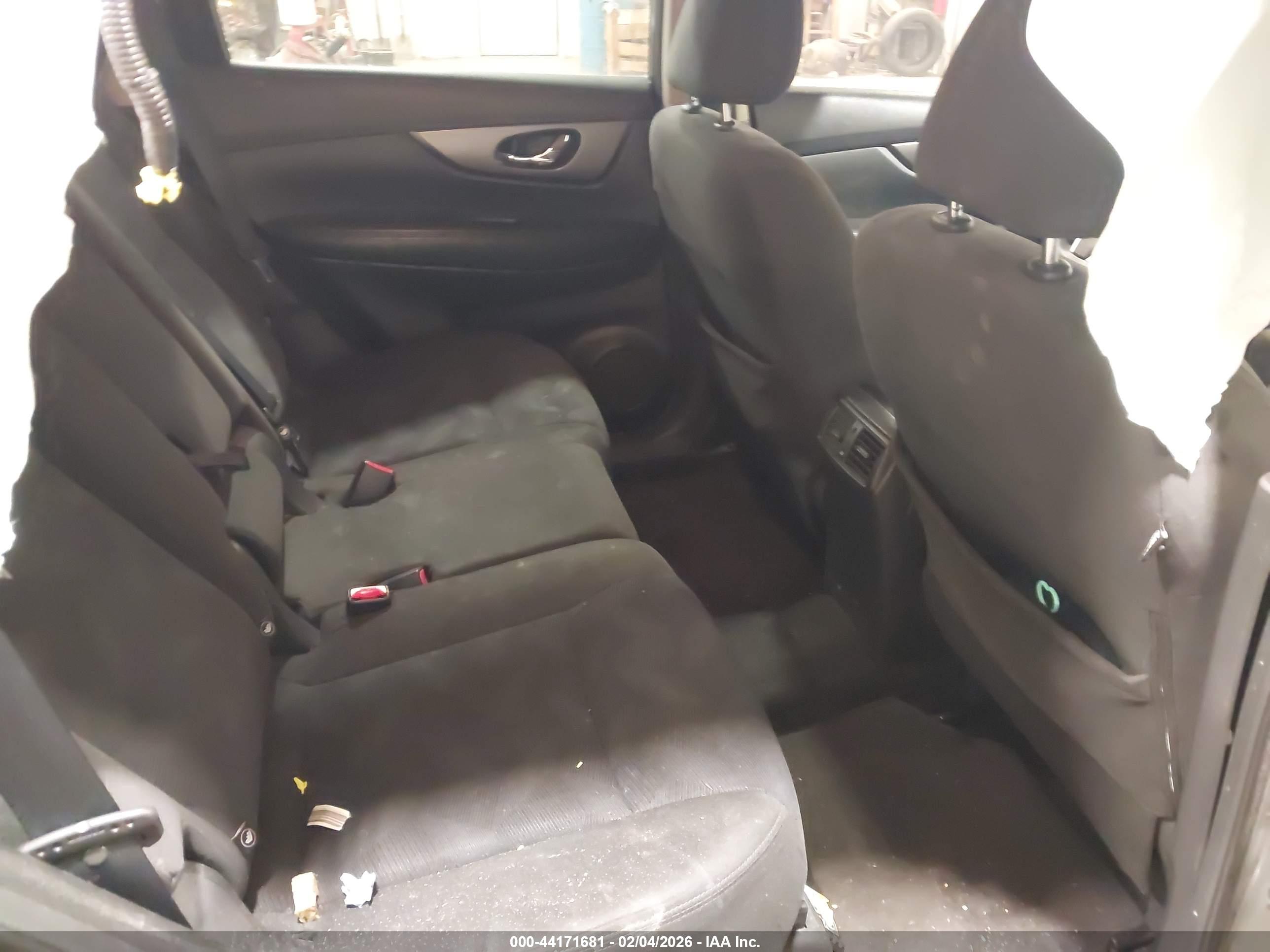 NISSAN ROGUE image 8