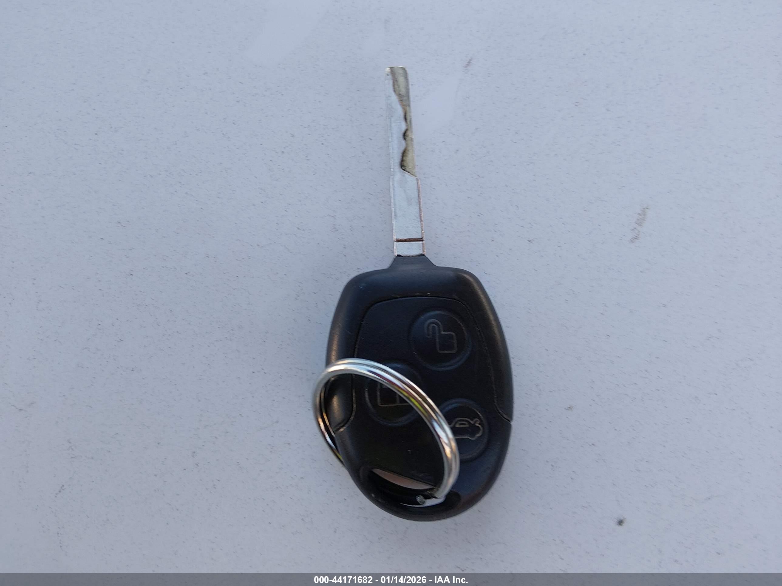 FORD FIESTA image 11