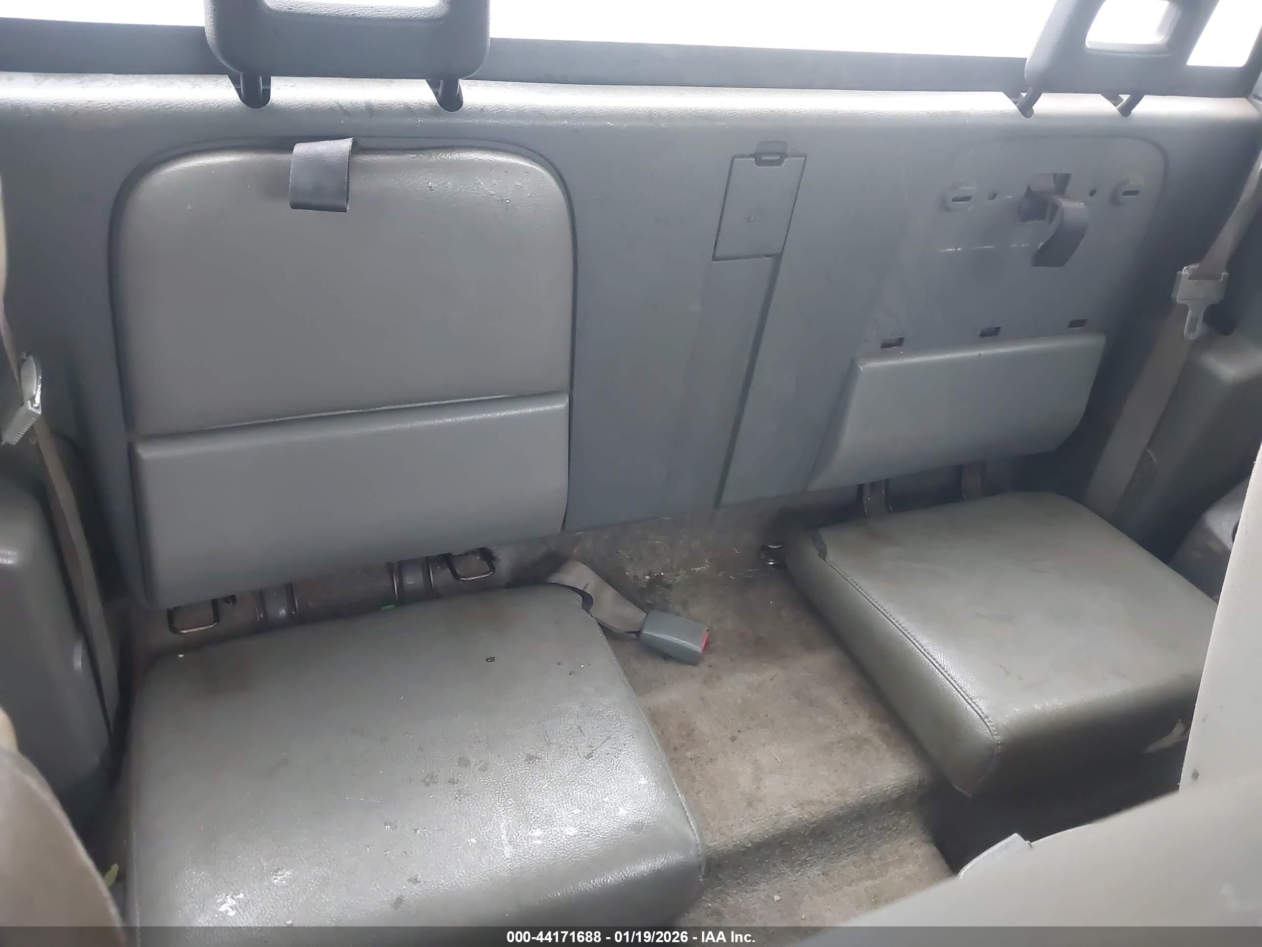 DODGE DAKOTA image 8