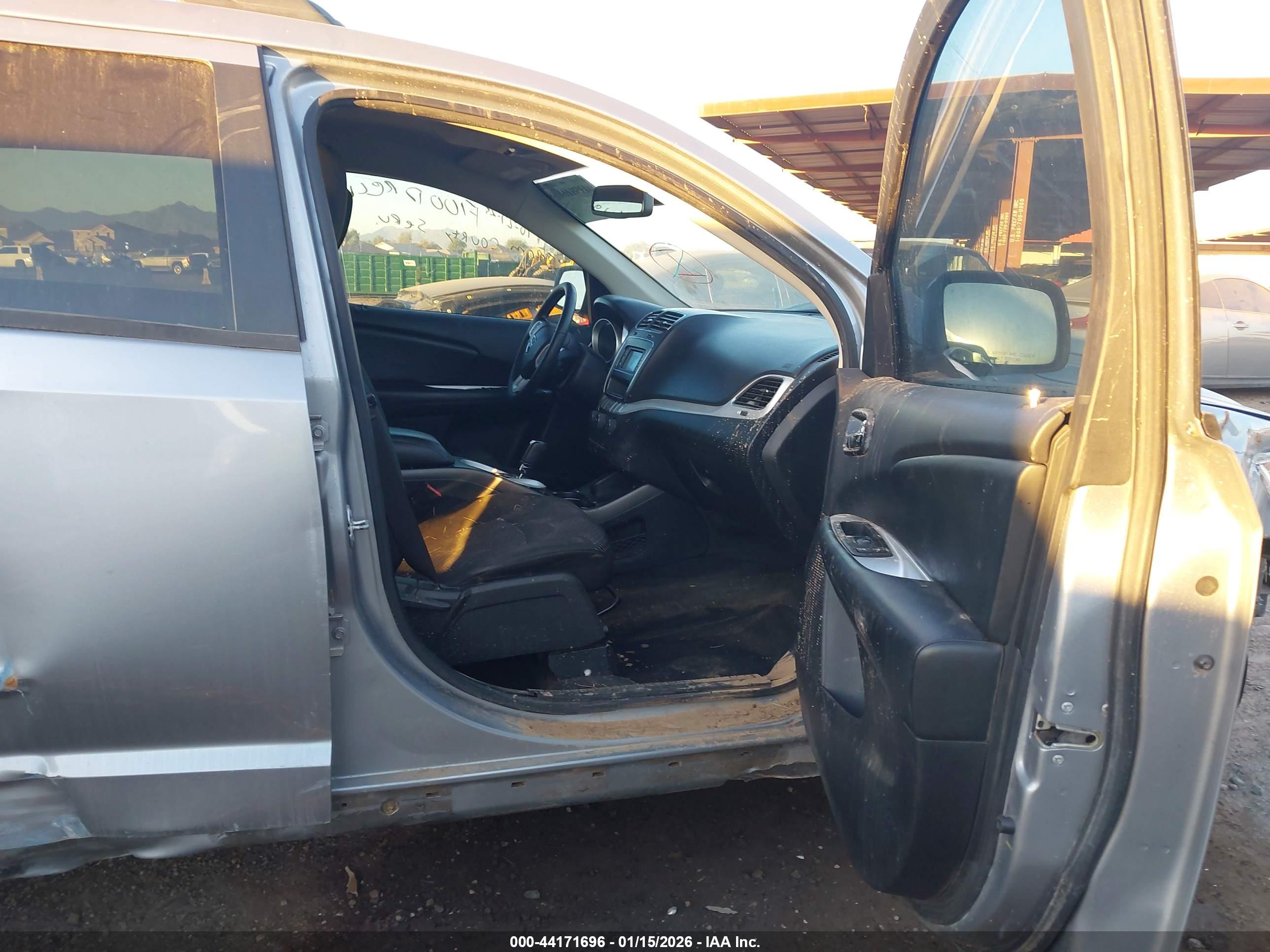 DODGE JOURNEY image 5