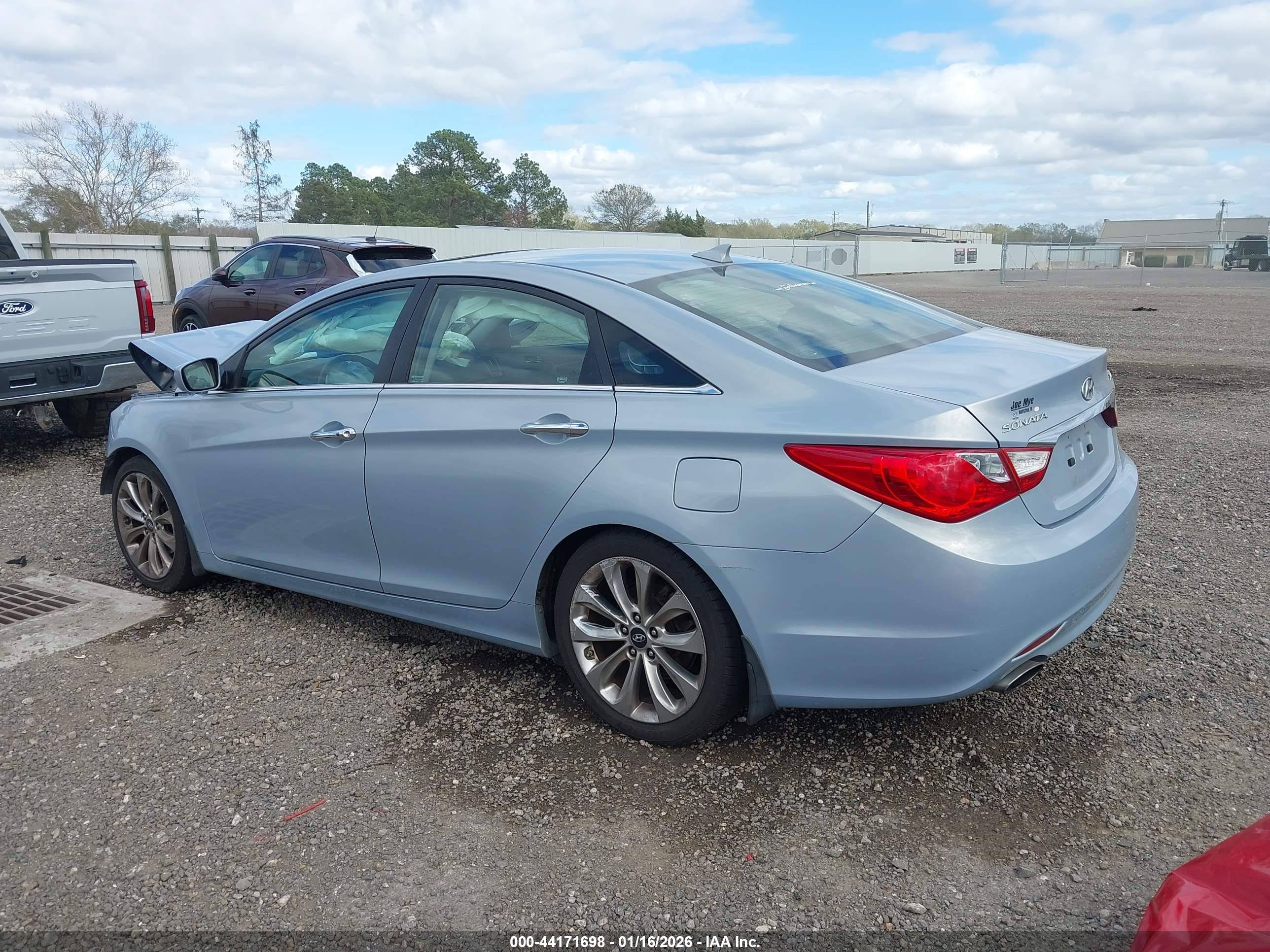 HYUNDAI SONATA image 3