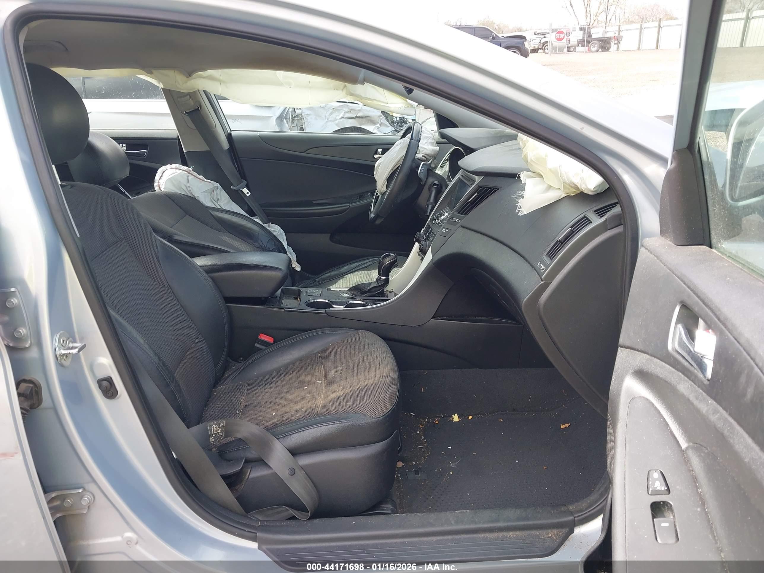 HYUNDAI SONATA image 5