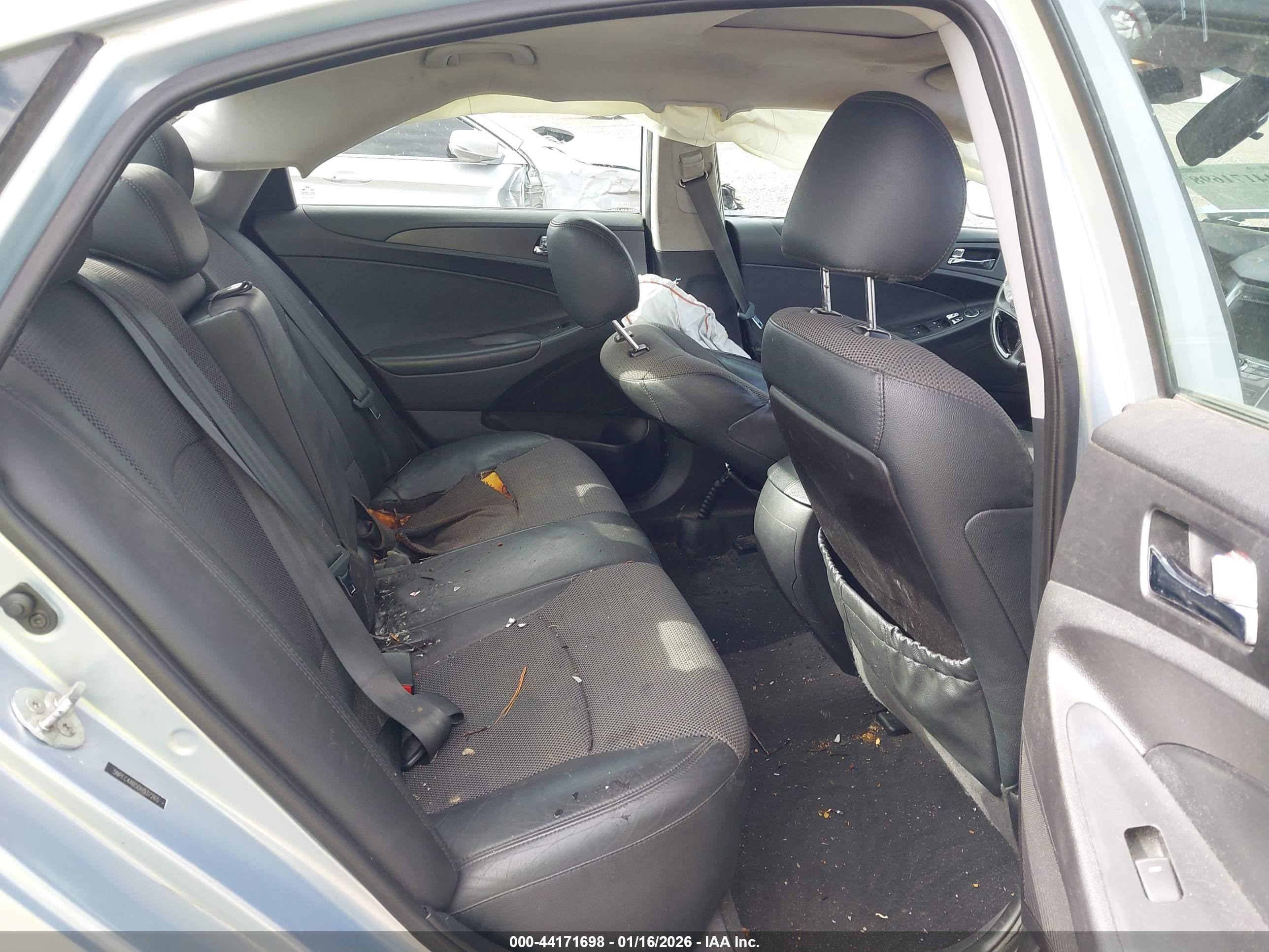 HYUNDAI SONATA image 8