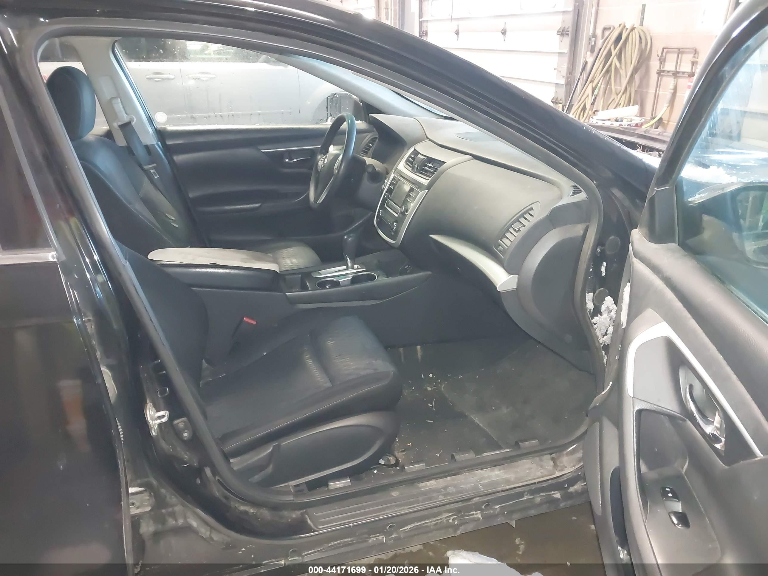 NISSAN ALTIMA image 5