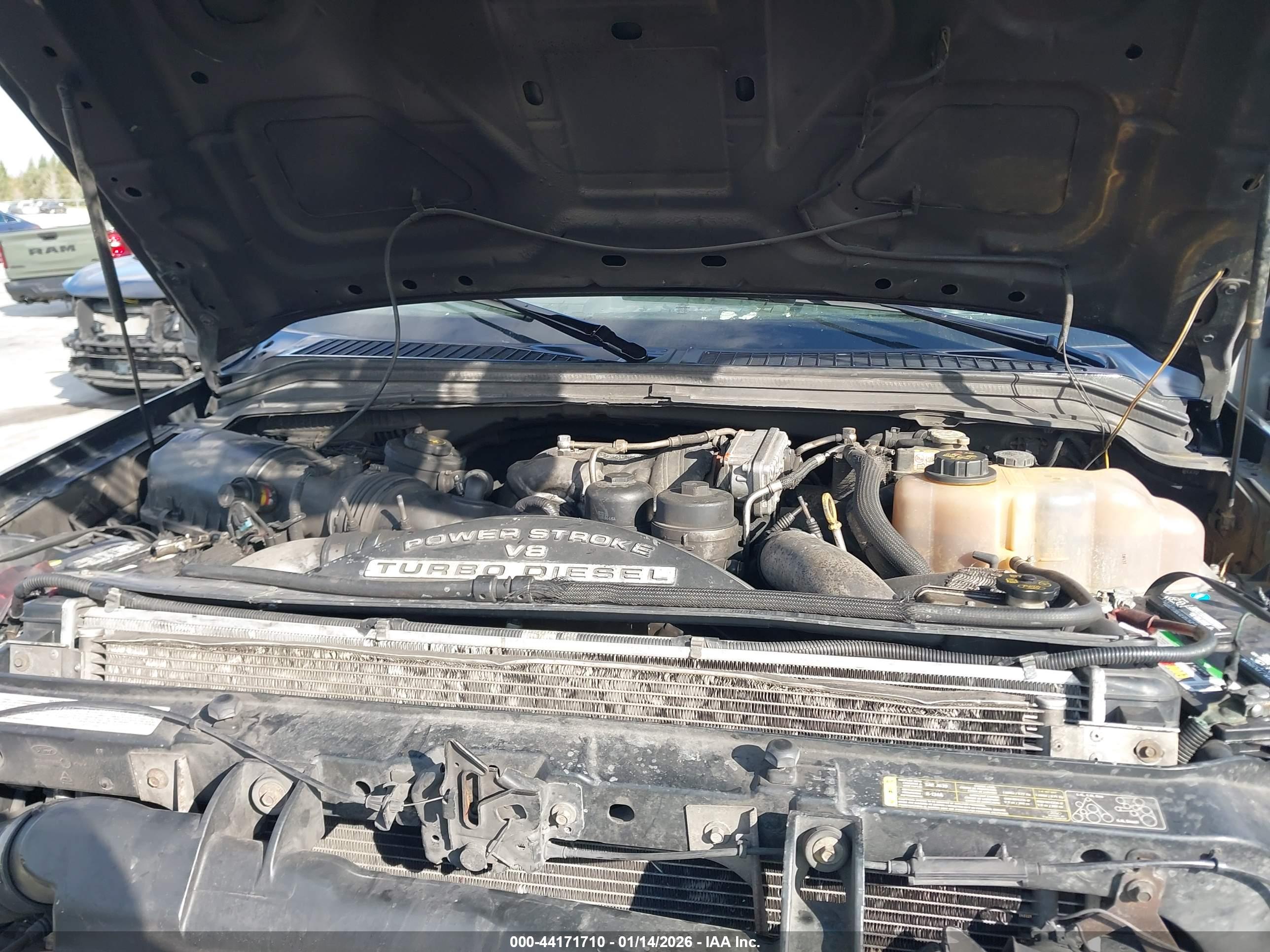 FORD F-550 image 10