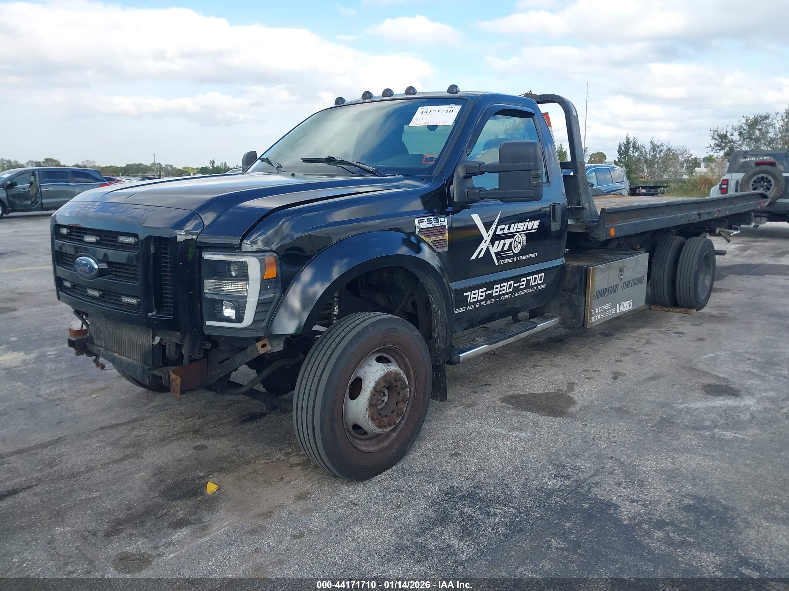FORD F-550 image 2