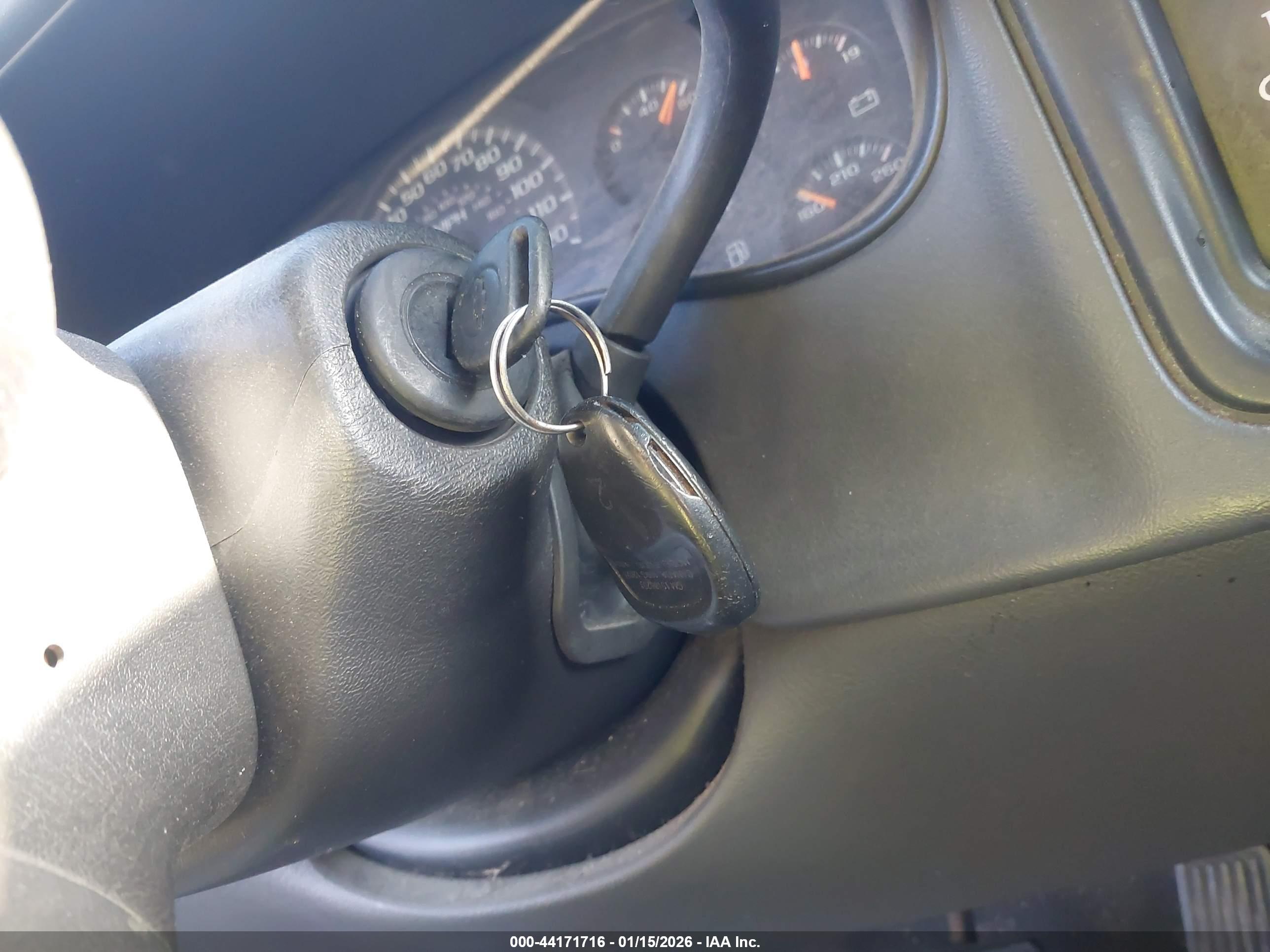 CHEVROLET AVALANCHE image 11