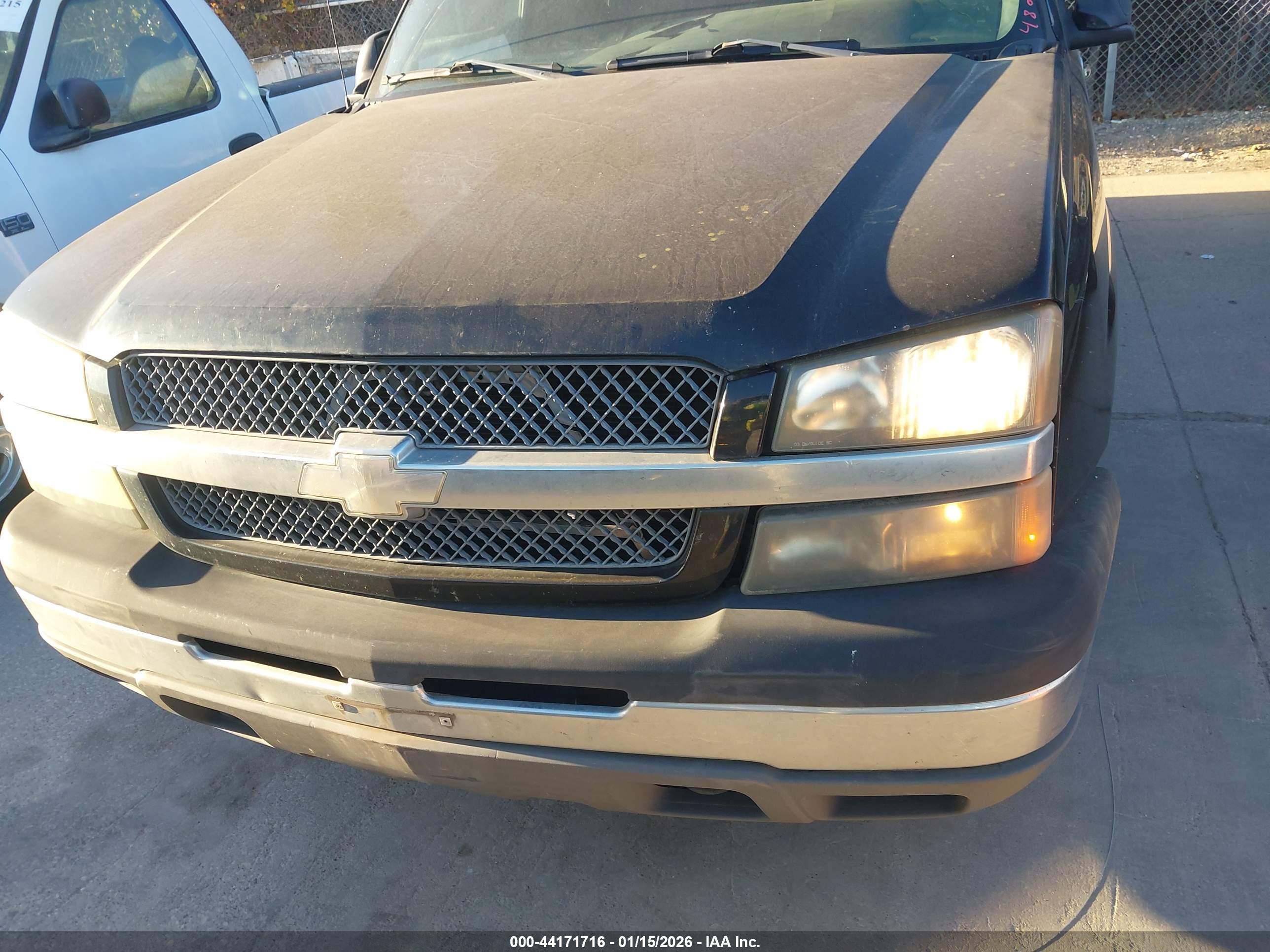 CHEVROLET AVALANCHE image 6
