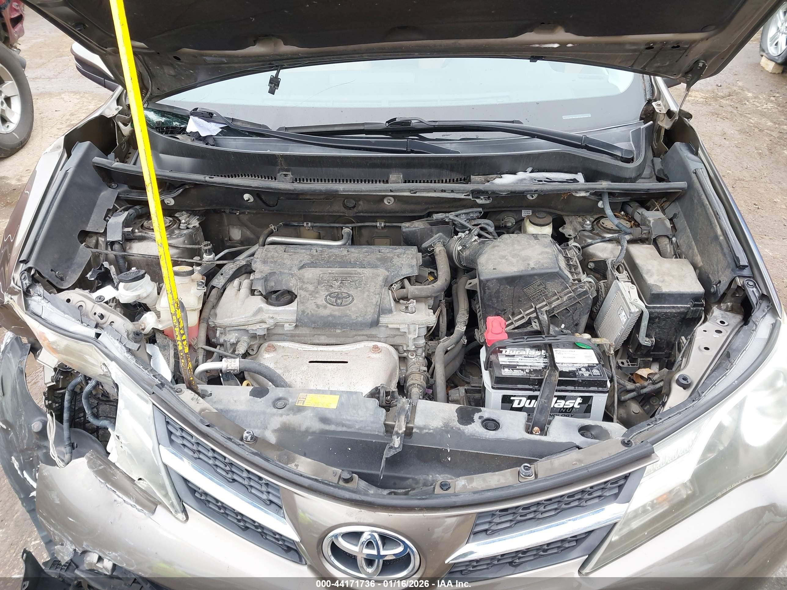 TOYOTA RAV4 image 10