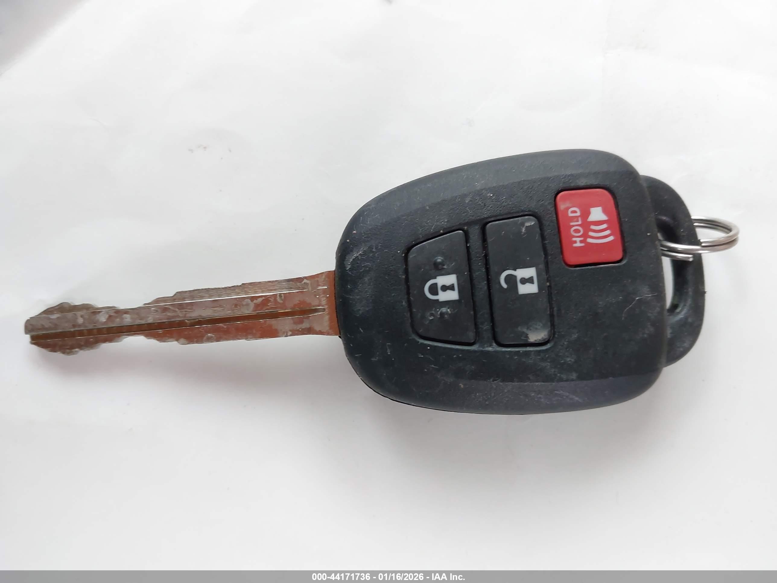 TOYOTA RAV4 image 11