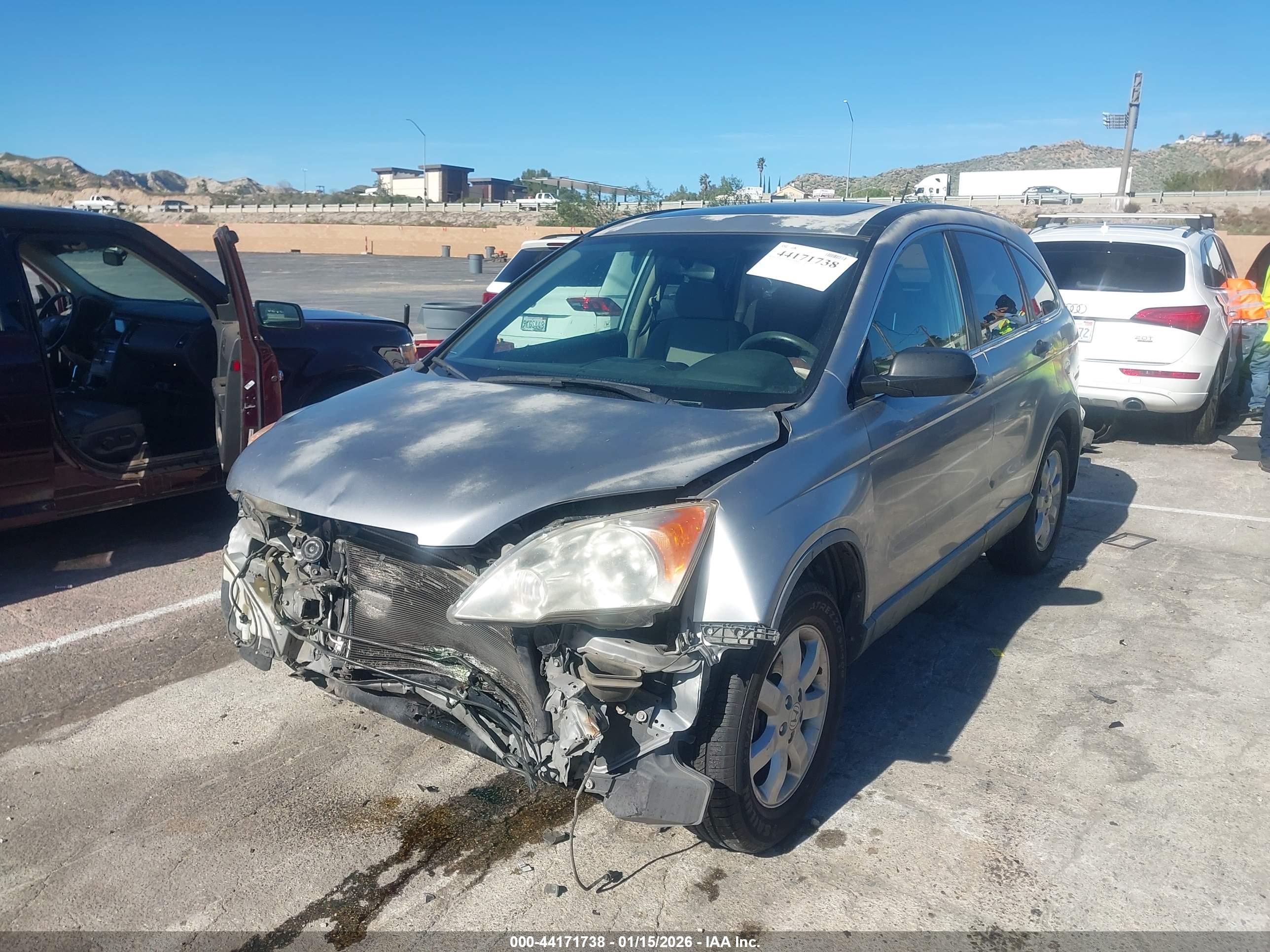 HONDA CR-V image 2
