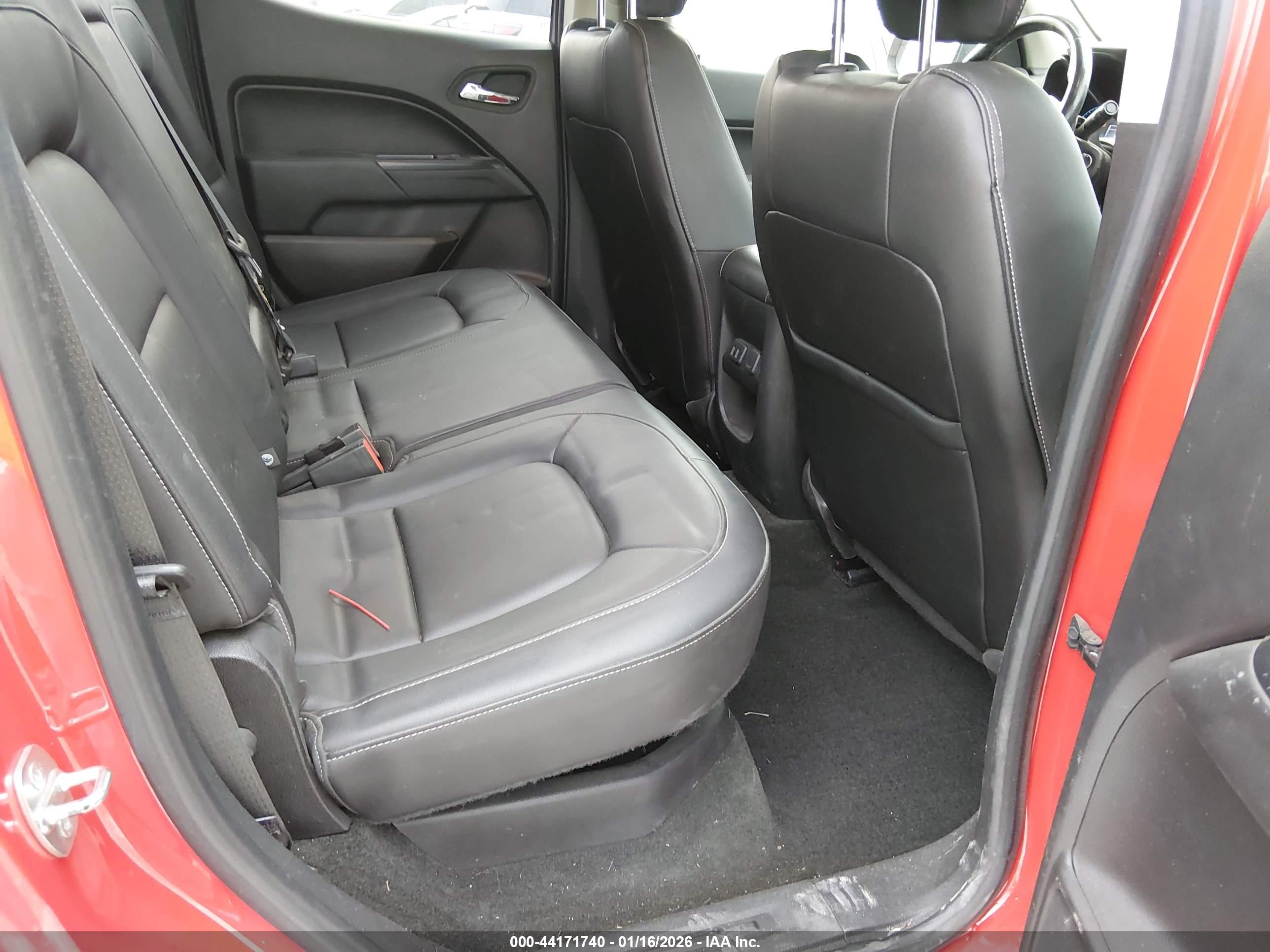 CHEVROLET COLORADO image 8
