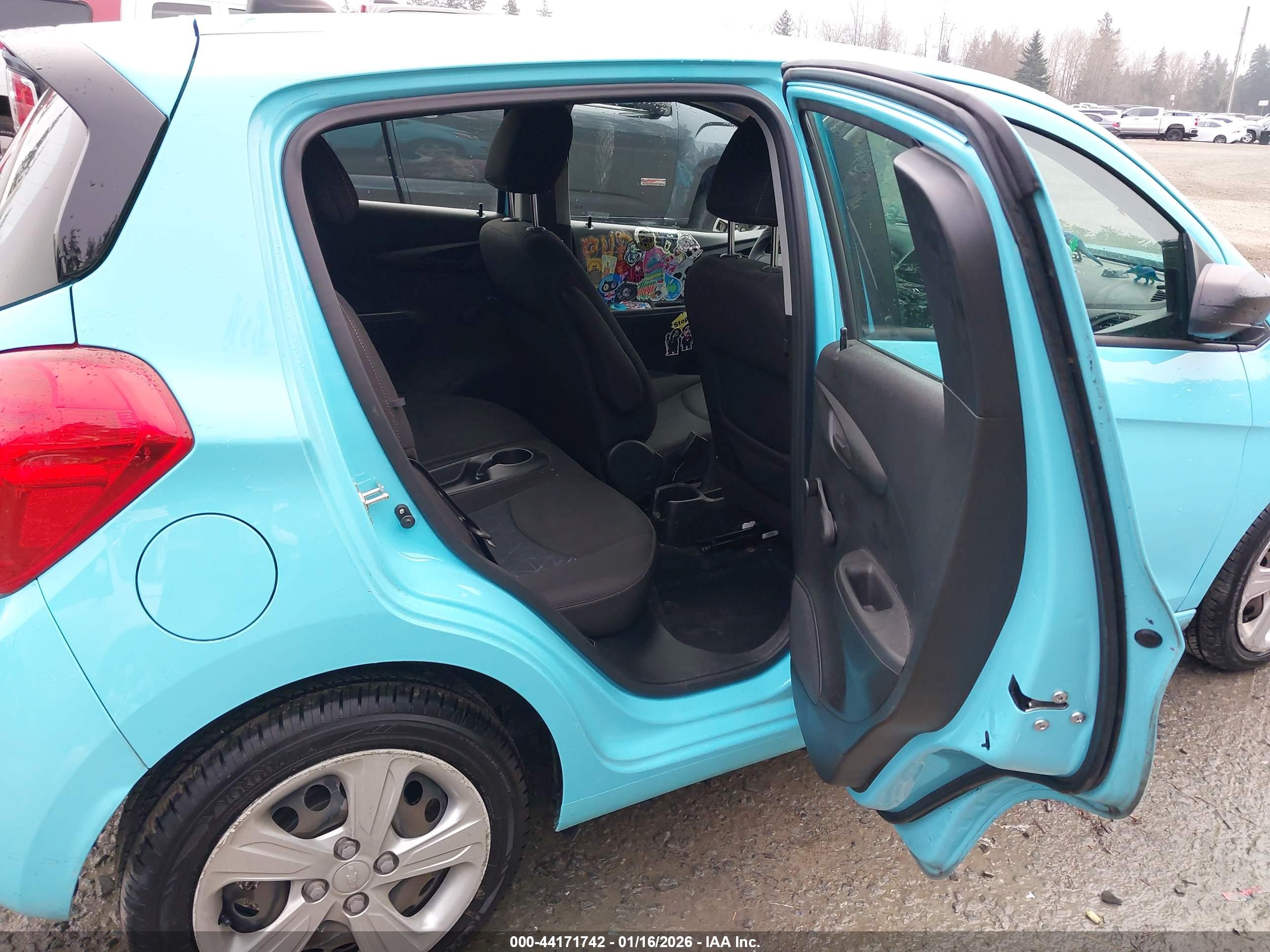 CHEVROLET SPARK image 8