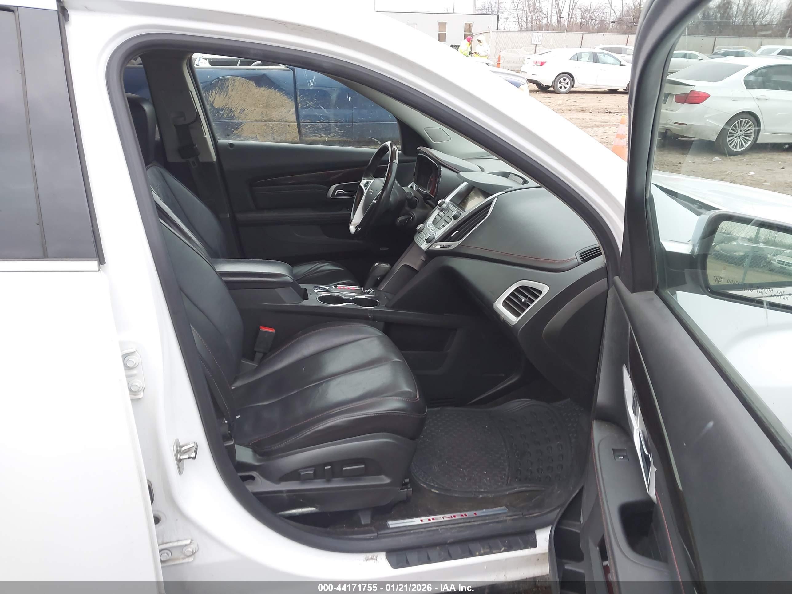 GMC TERRAIN image 5