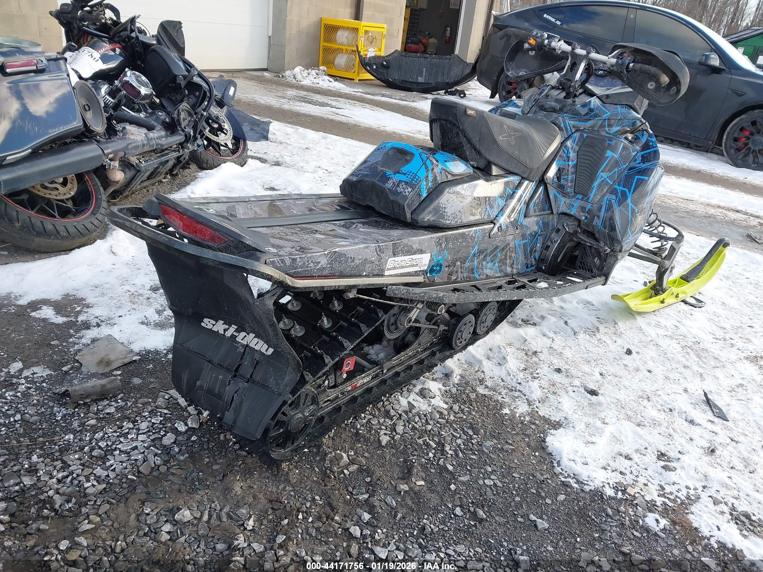 SKI DOO image 4