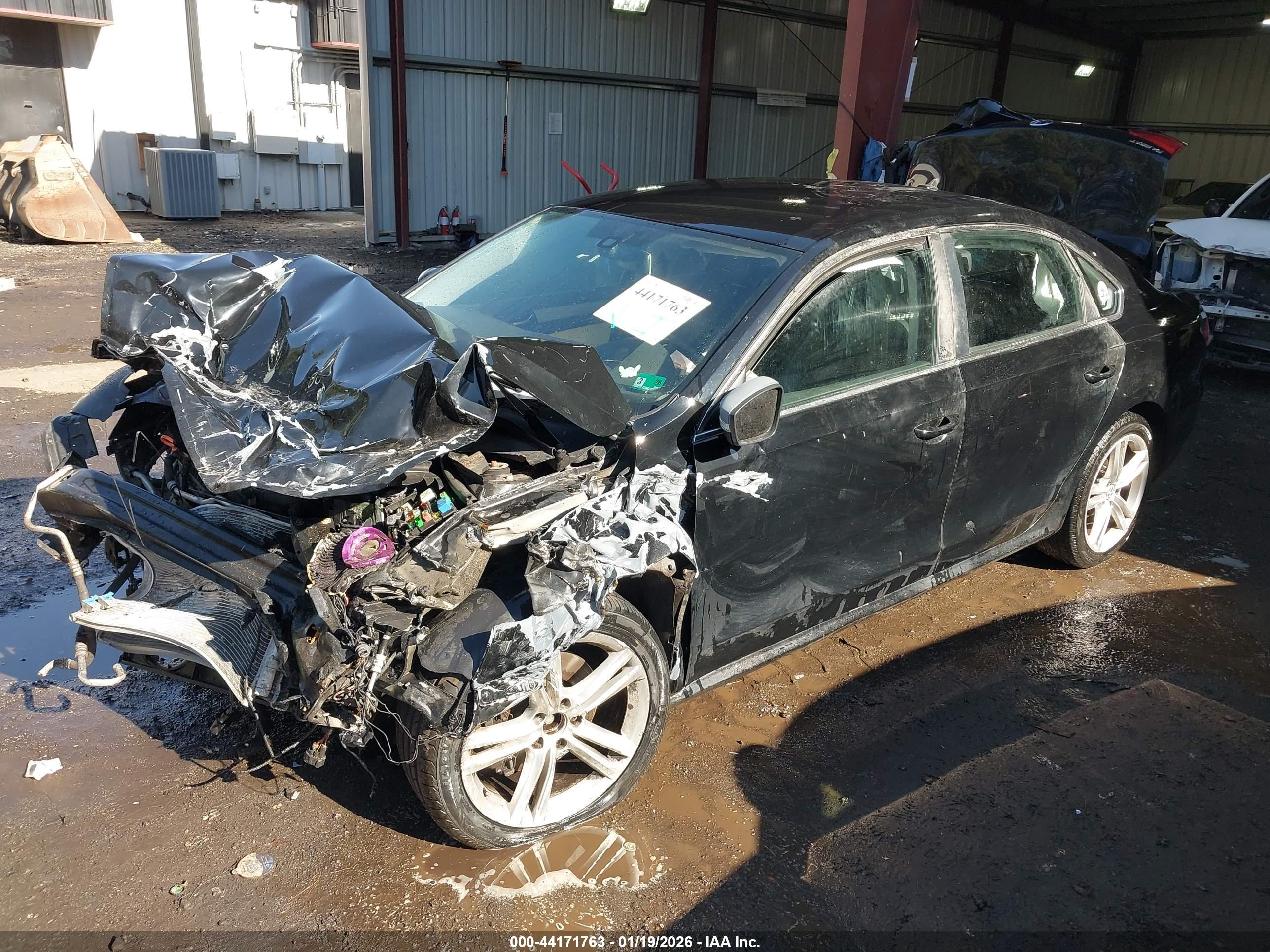 VOLKSWAGEN PASSAT image 2