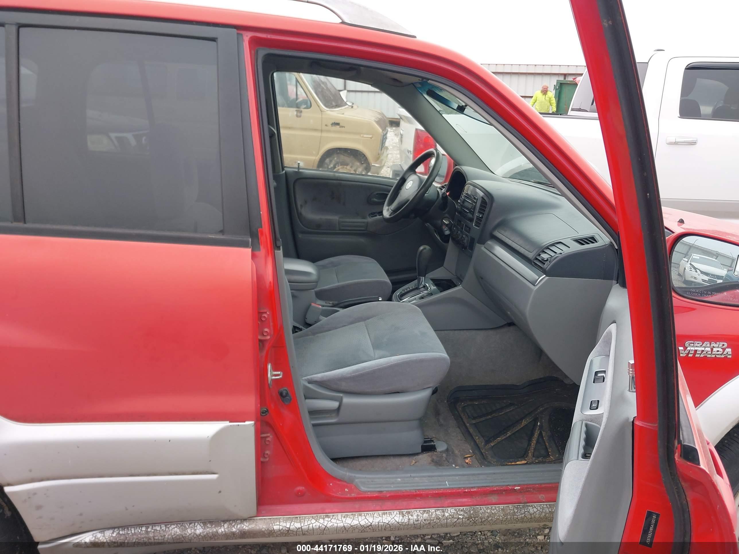 SUZUKI GRAND image 5