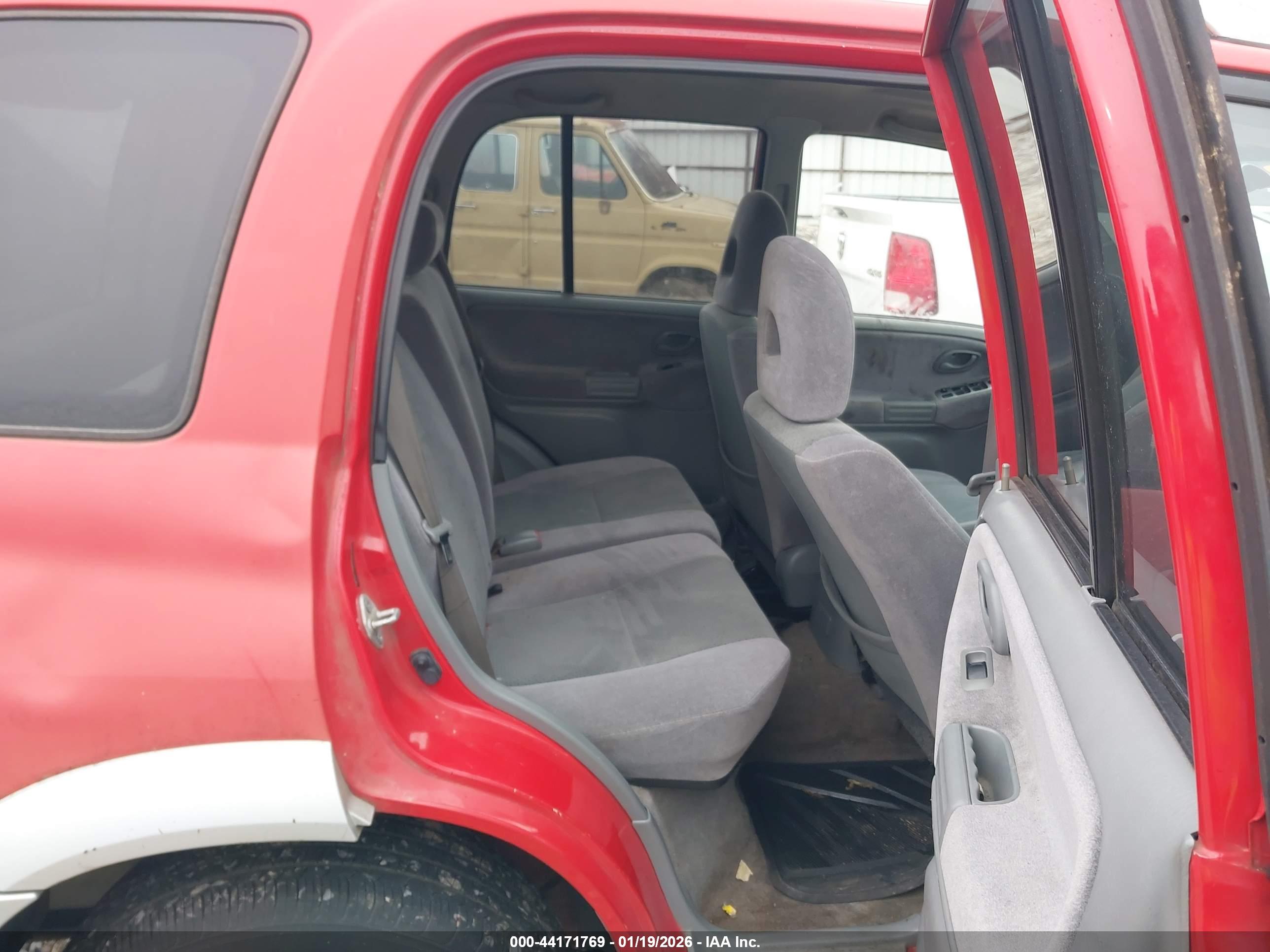 SUZUKI GRAND image 8