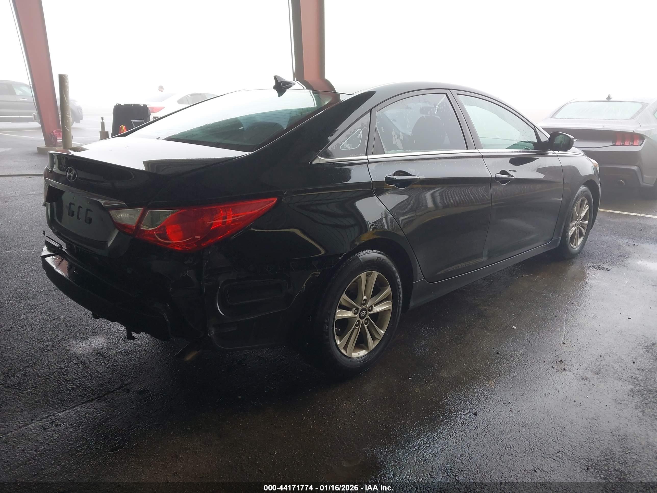 HYUNDAI SONATA image 4