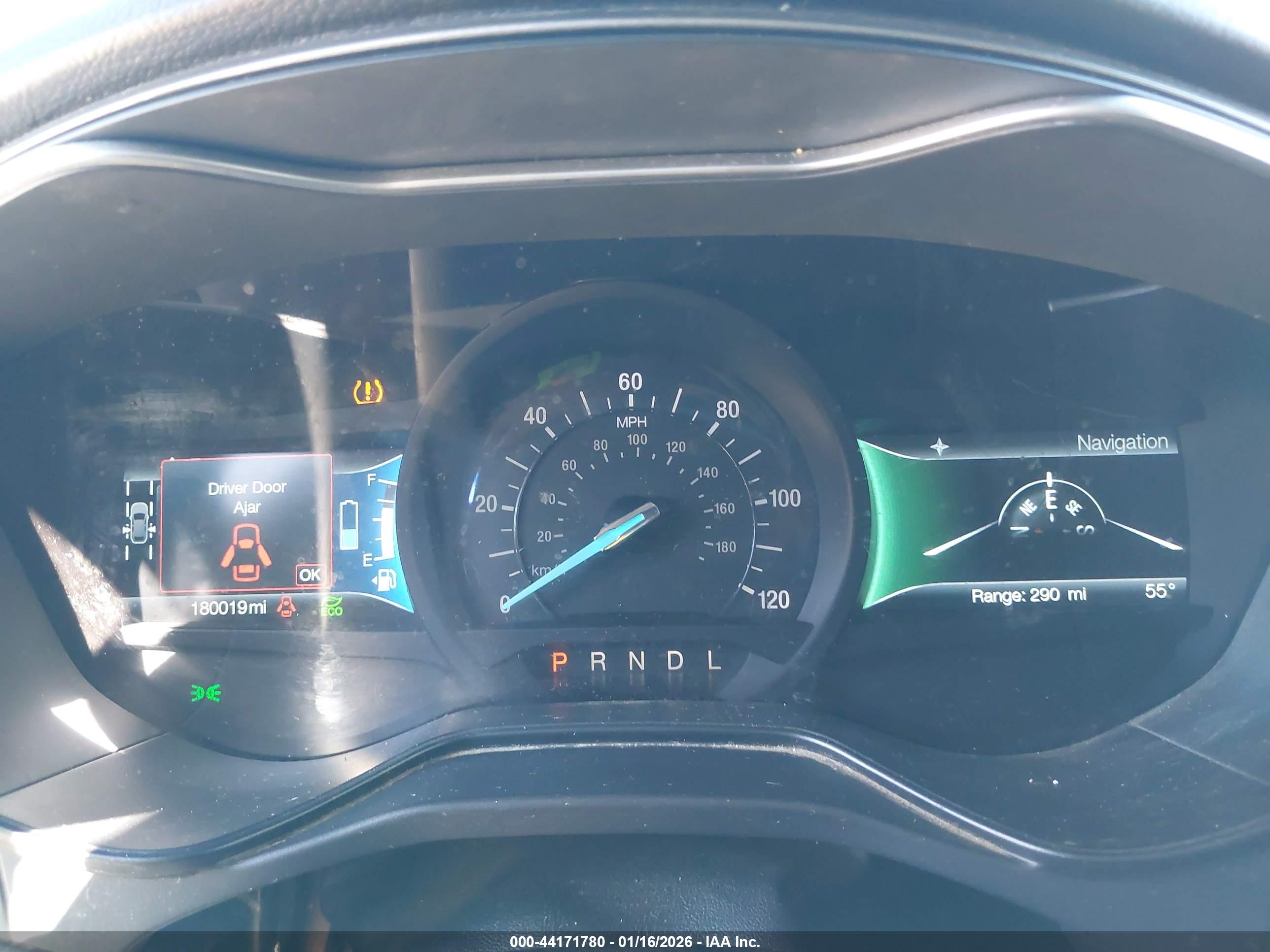 FORD FUSION image 7