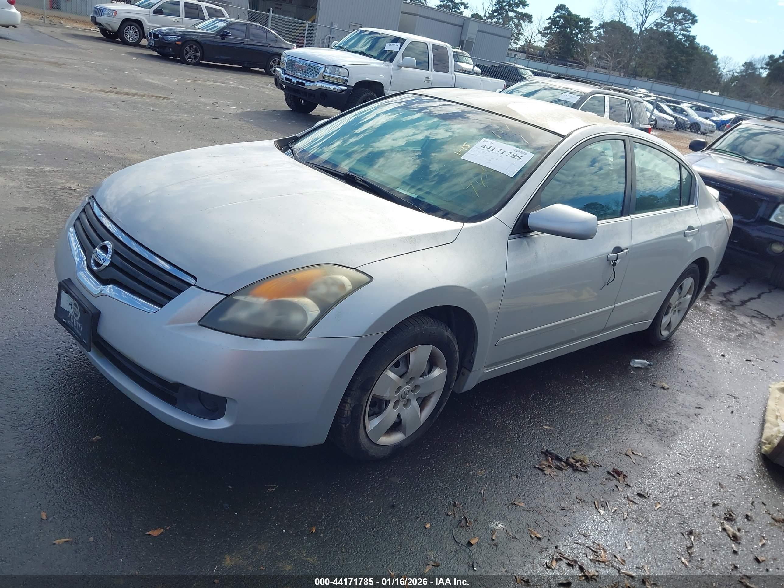 NISSAN ALTIMA image 2