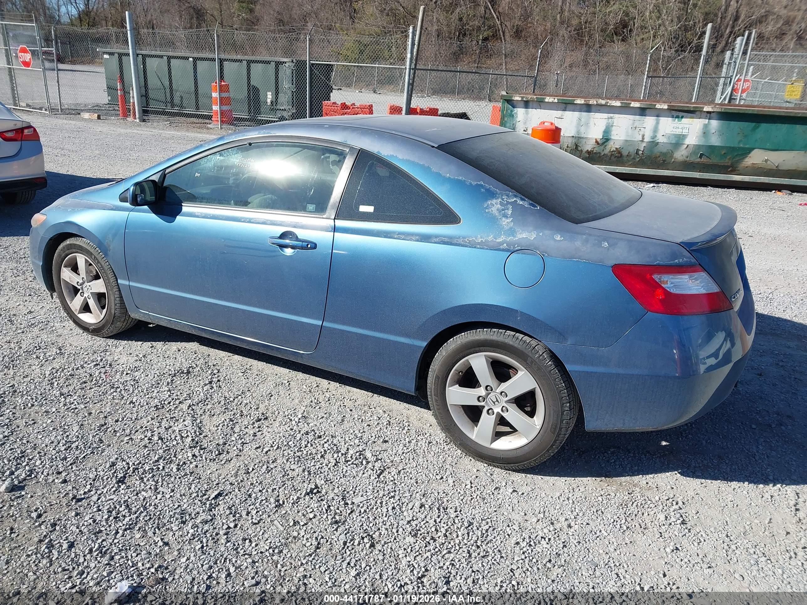 HONDA CIVIC image 3