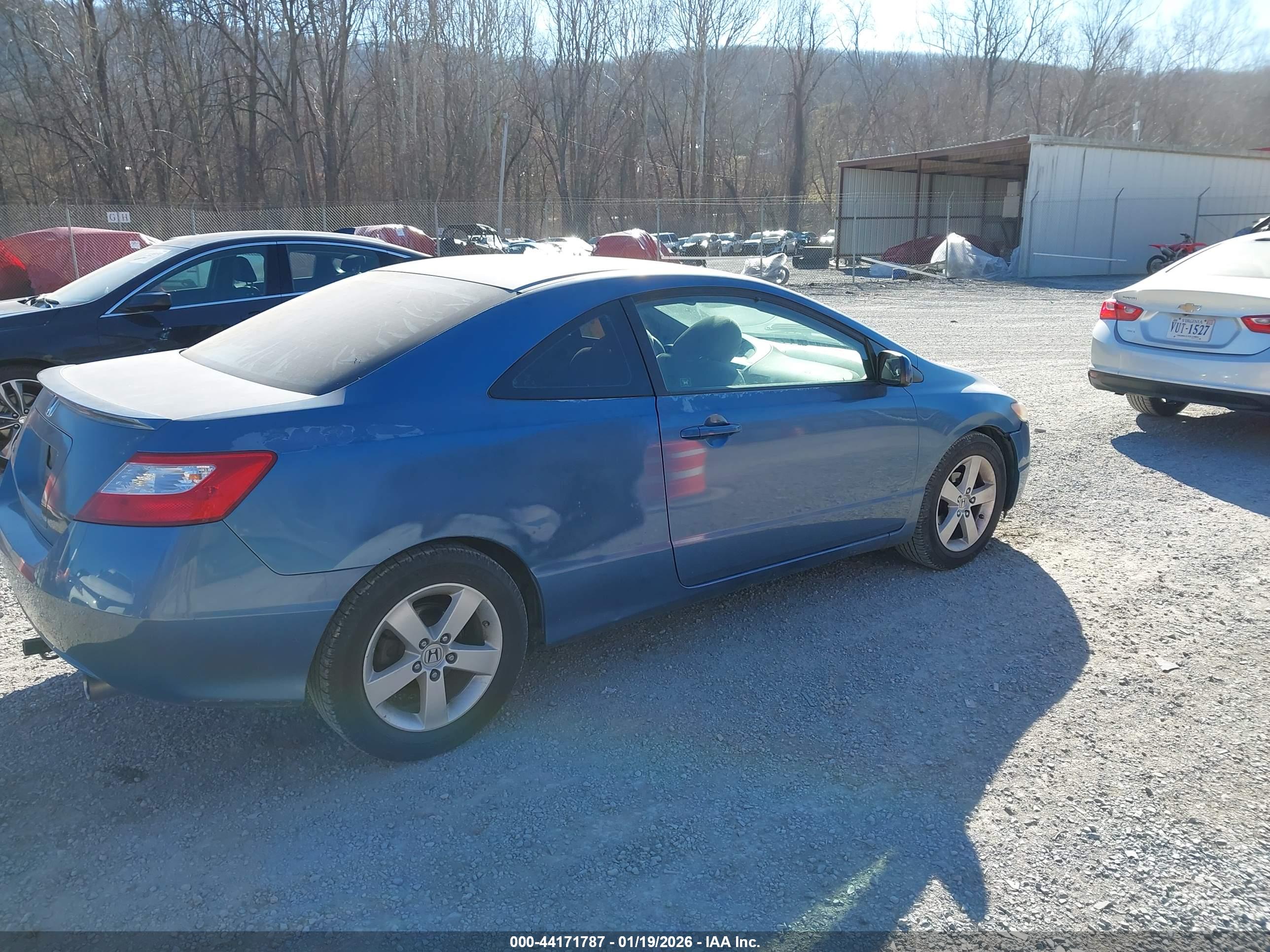HONDA CIVIC image 4