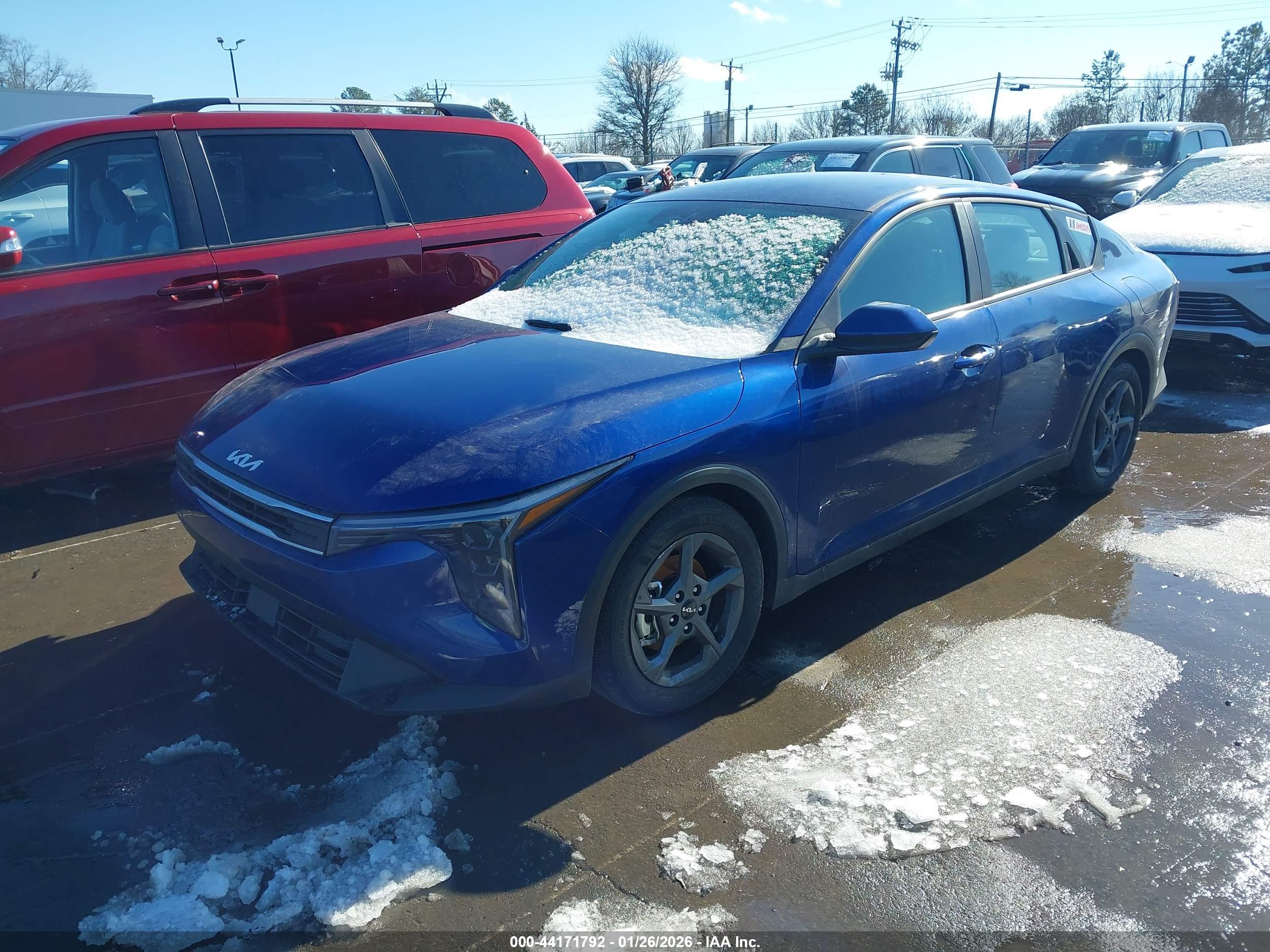 KIA K4 image 2