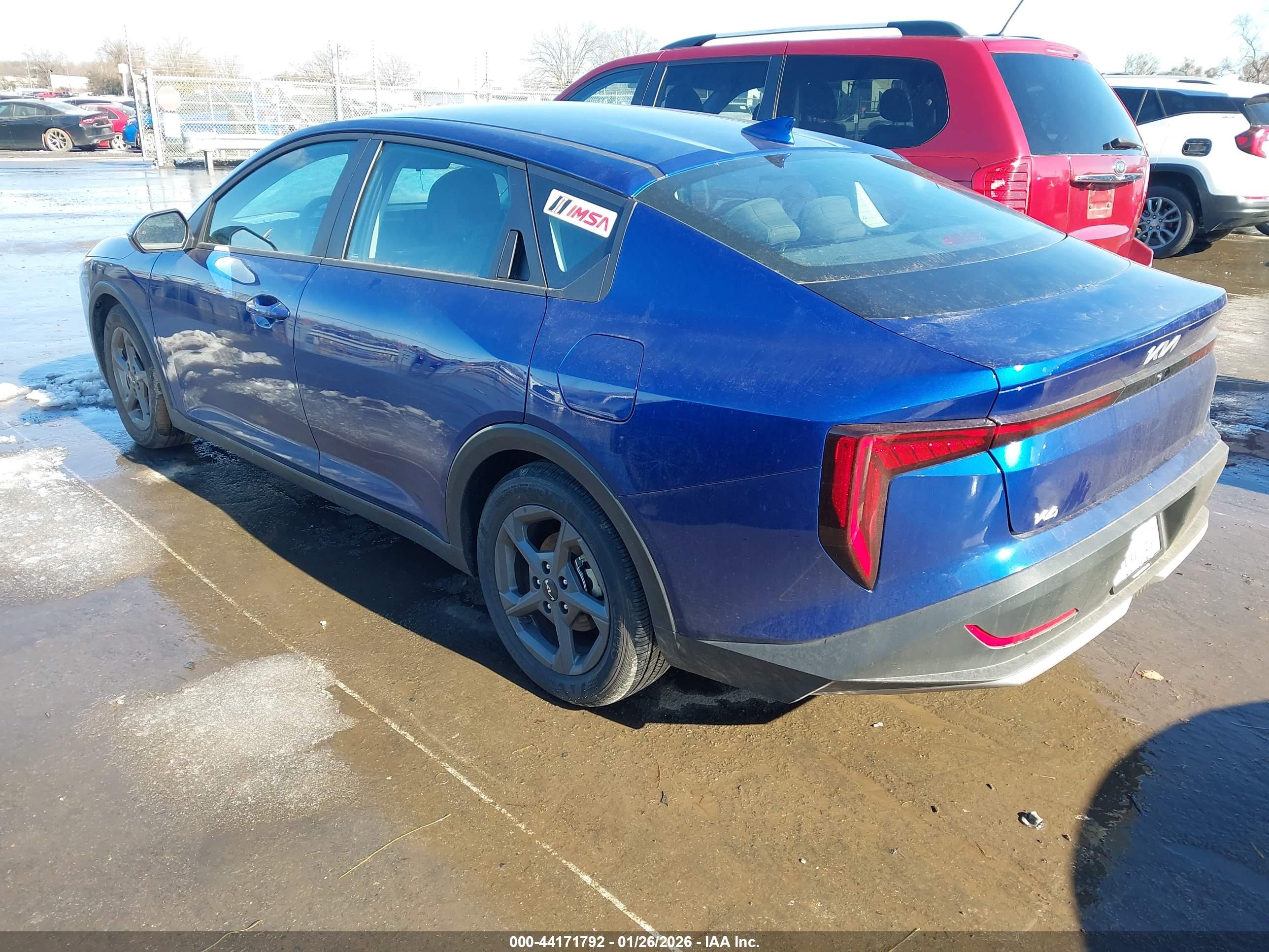KIA K4 image 3