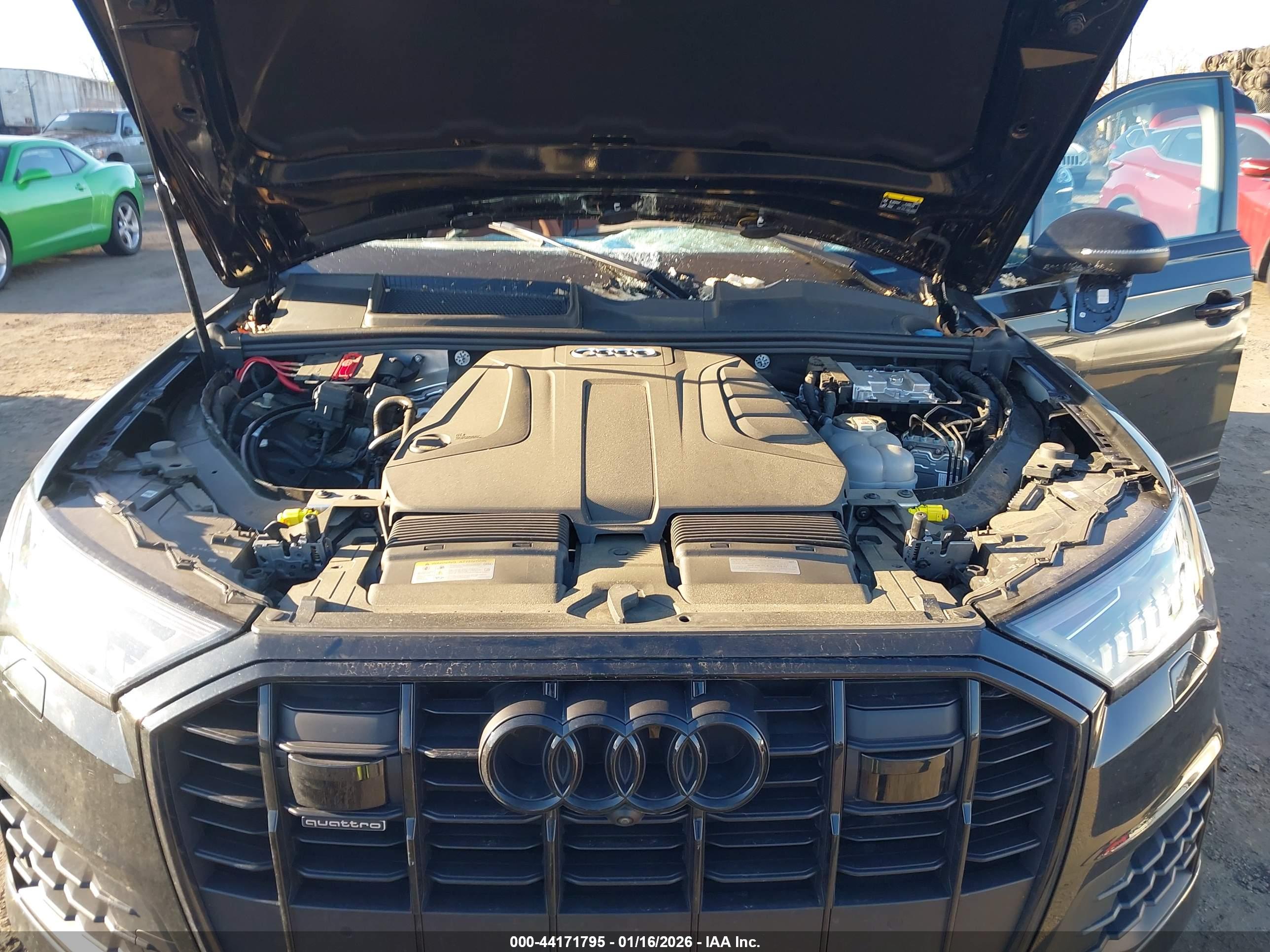 AUDI Q7 image 10