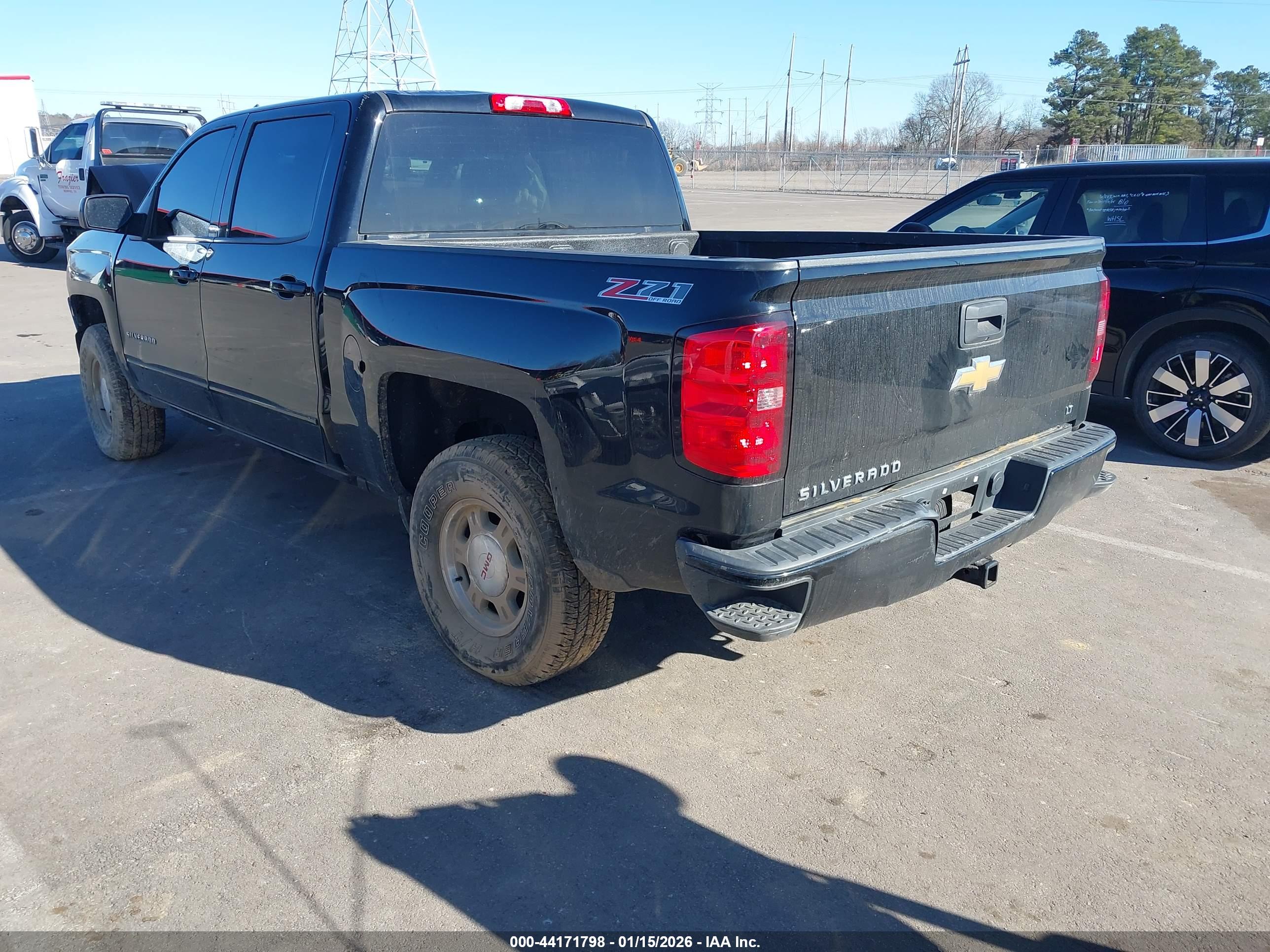 CHEVROLET SILVERADO image 3