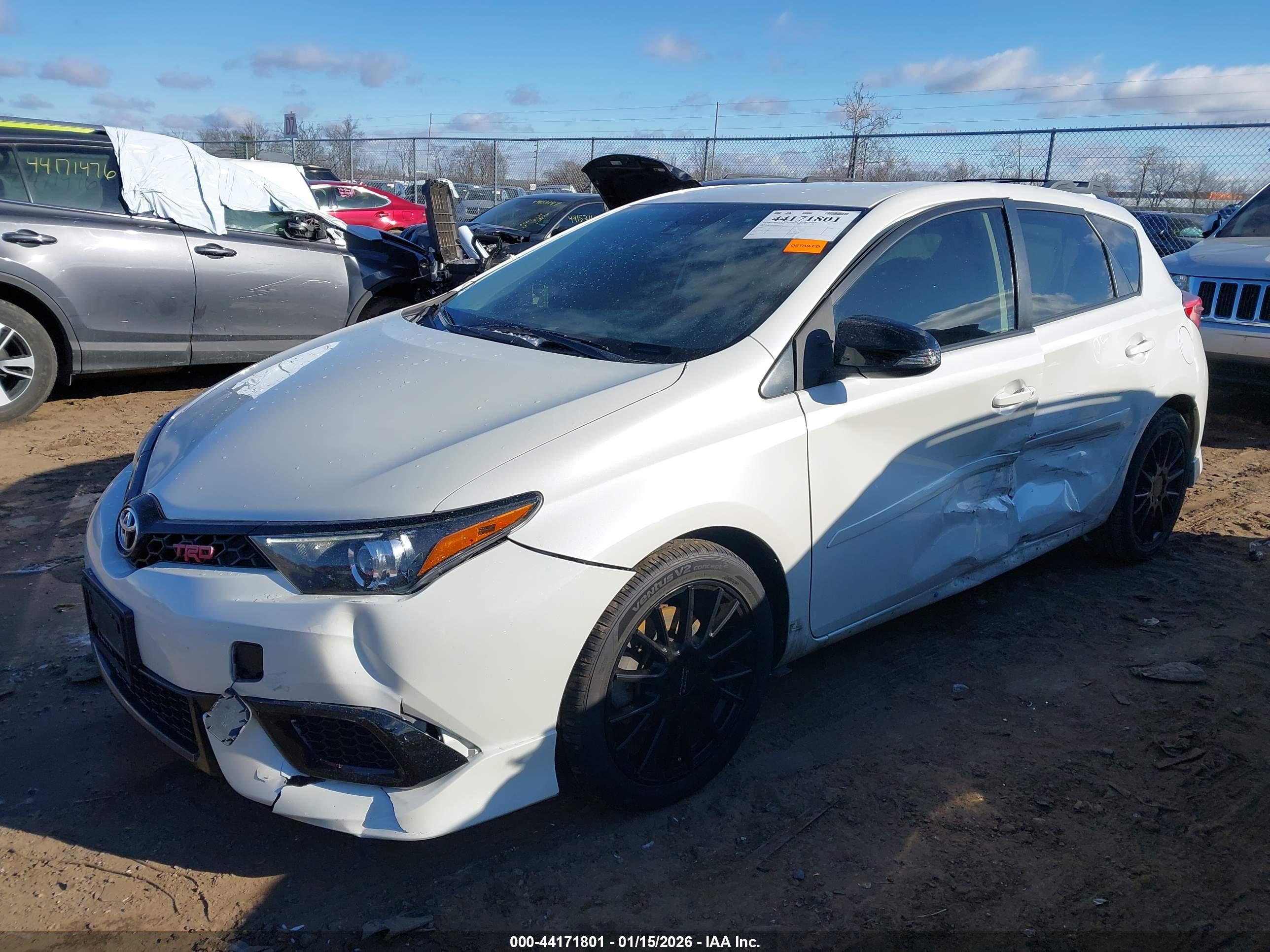 TOYOTA COROLLA image 2