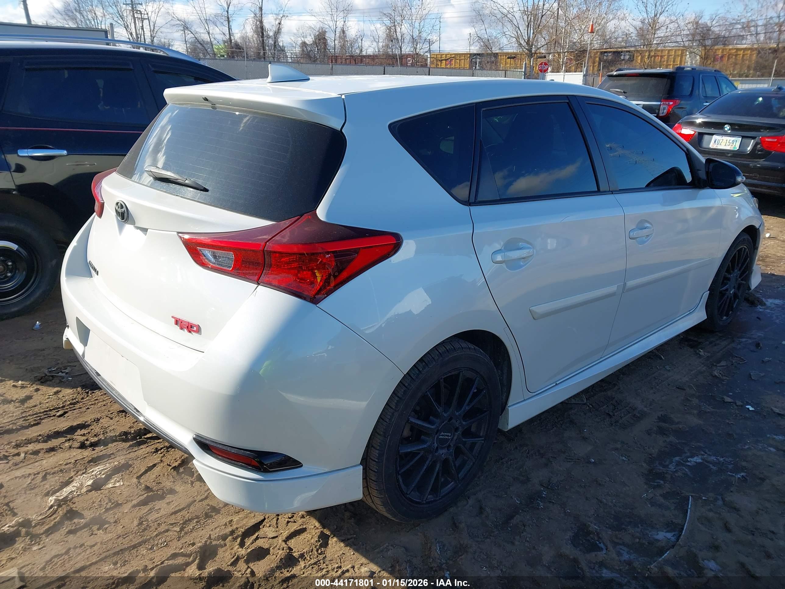 TOYOTA COROLLA image 4