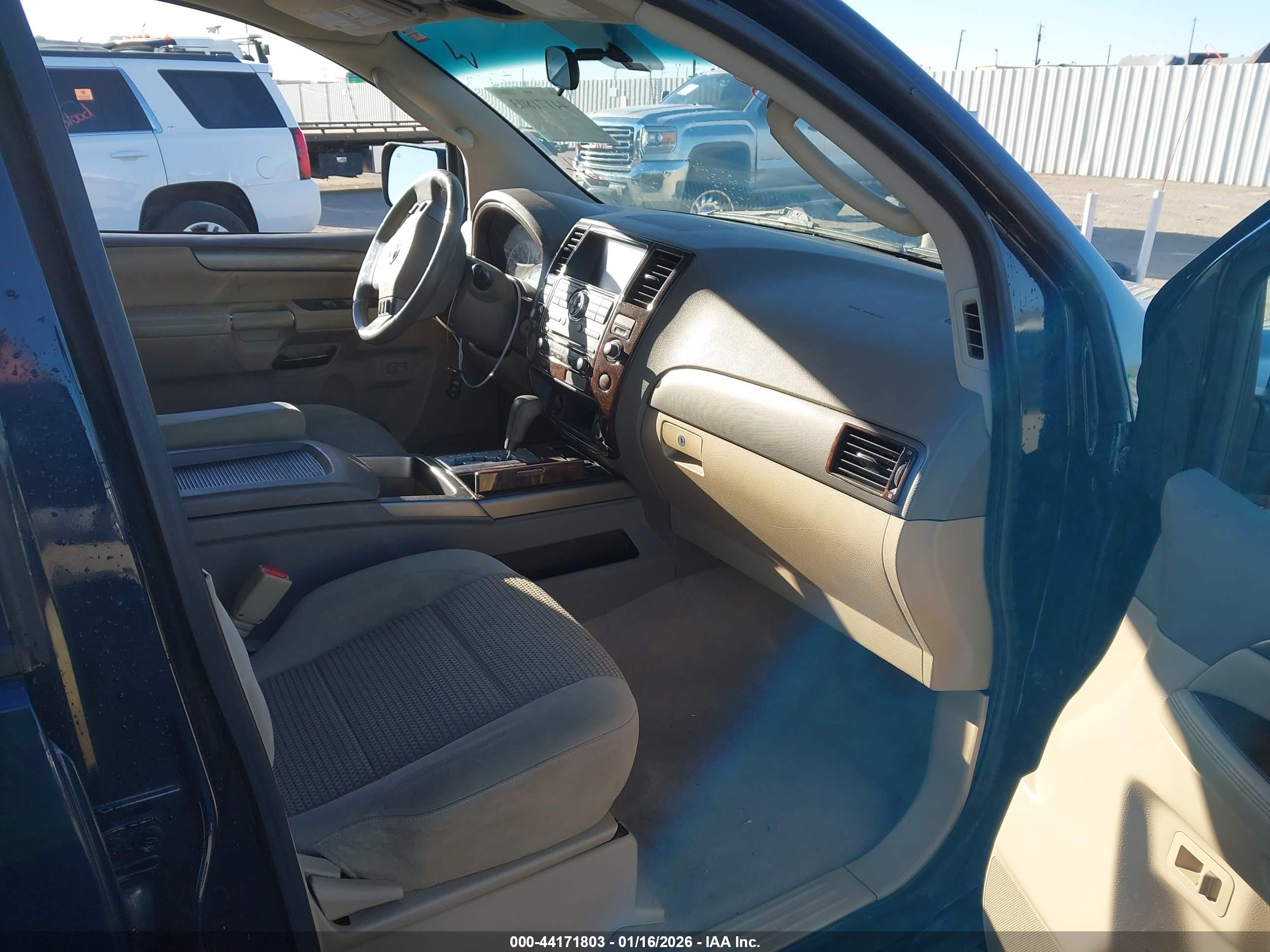 NISSAN ARMADA image 5