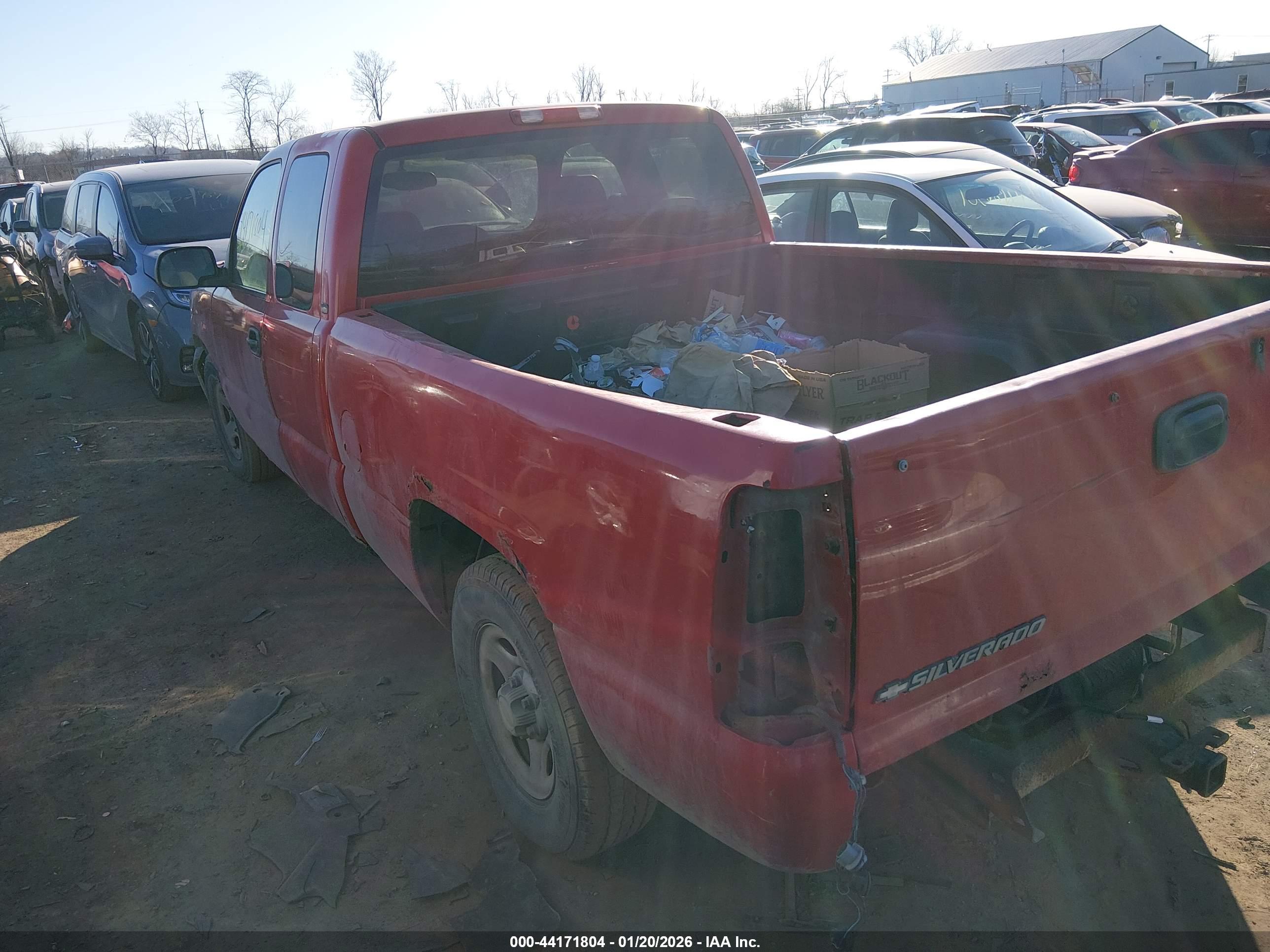 CHEVROLET SILVERADO image 3