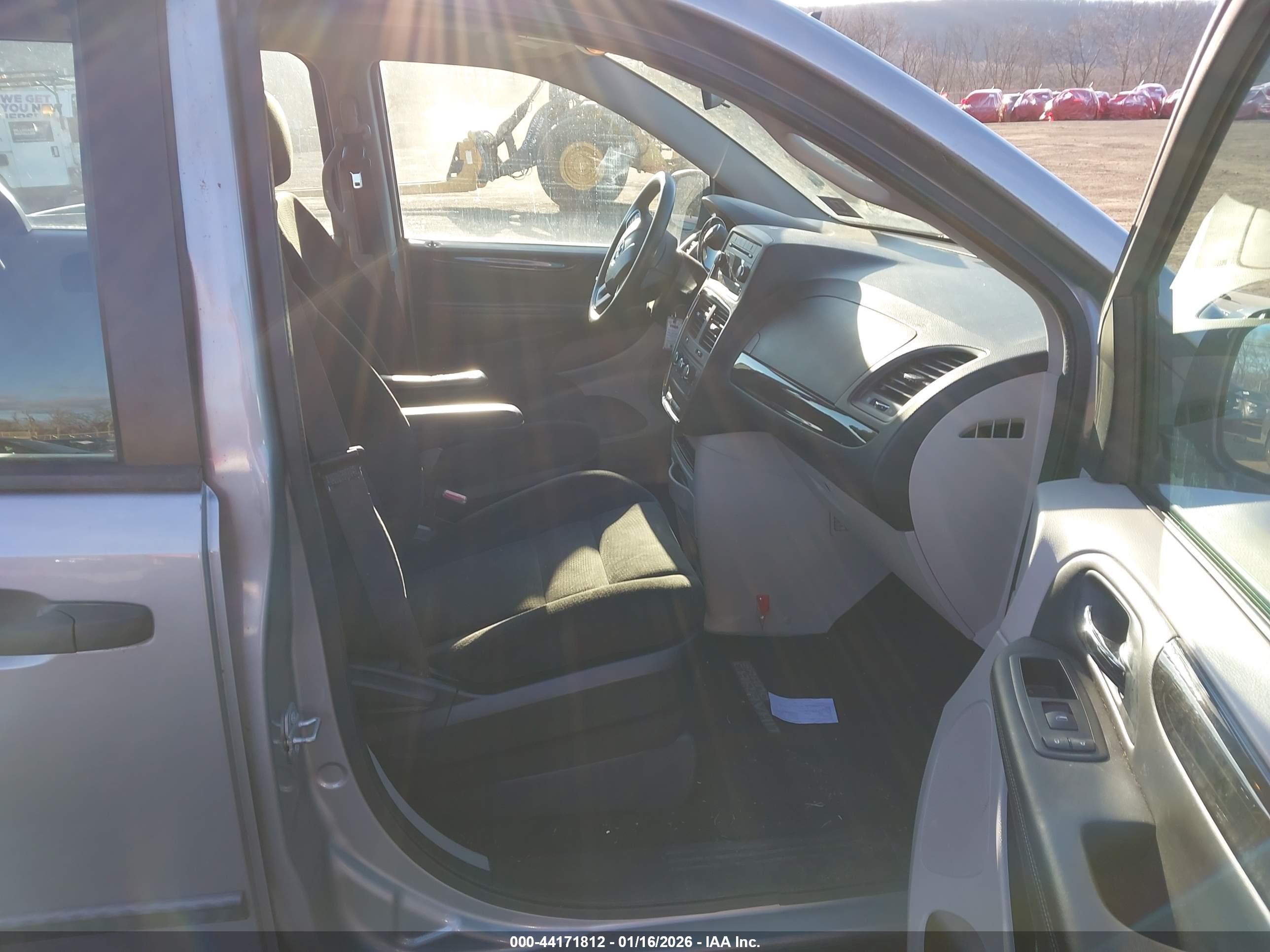 DODGE GRAND image 5