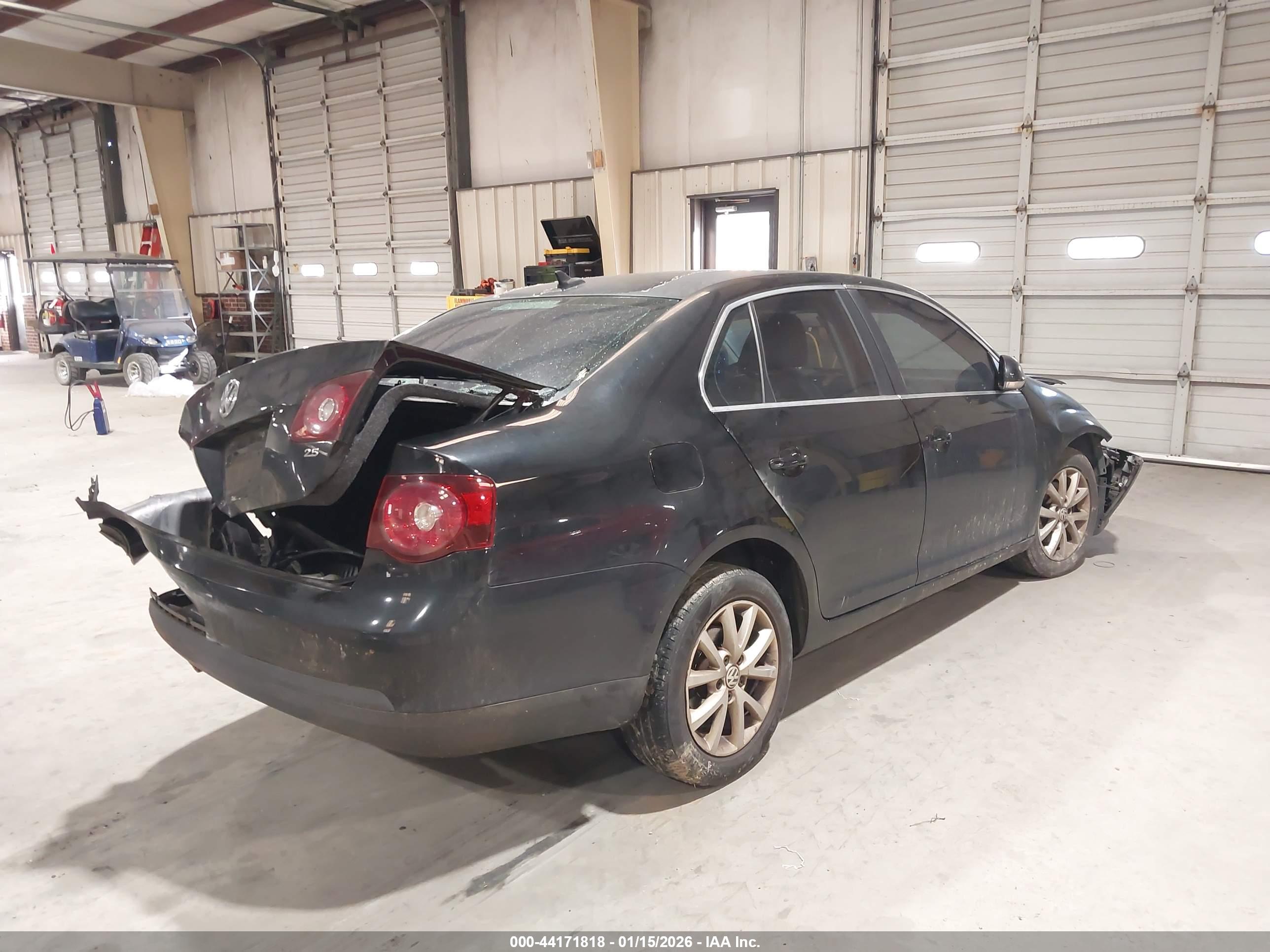 VOLKSWAGEN JETTA image 4