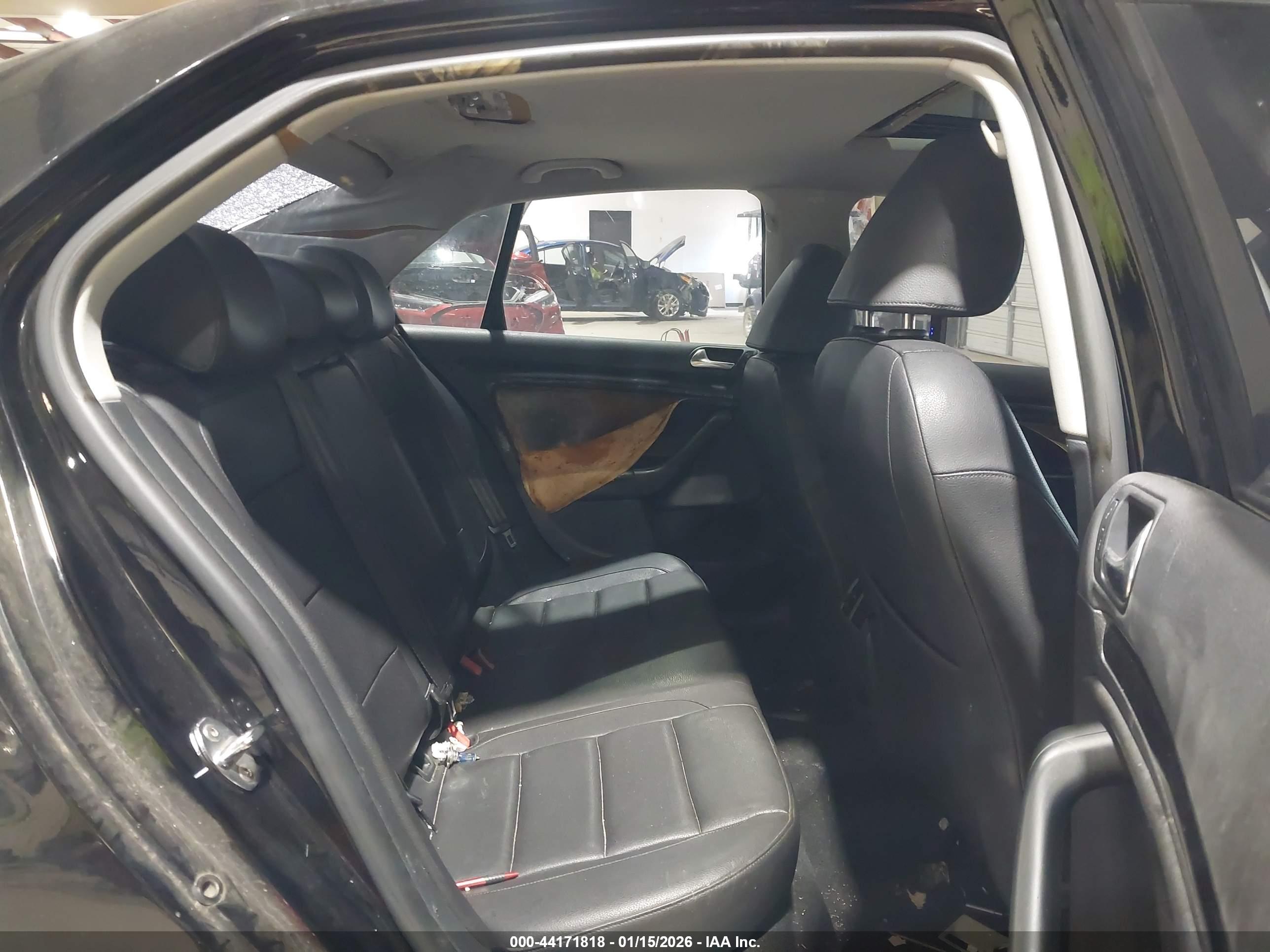 VOLKSWAGEN JETTA image 8
