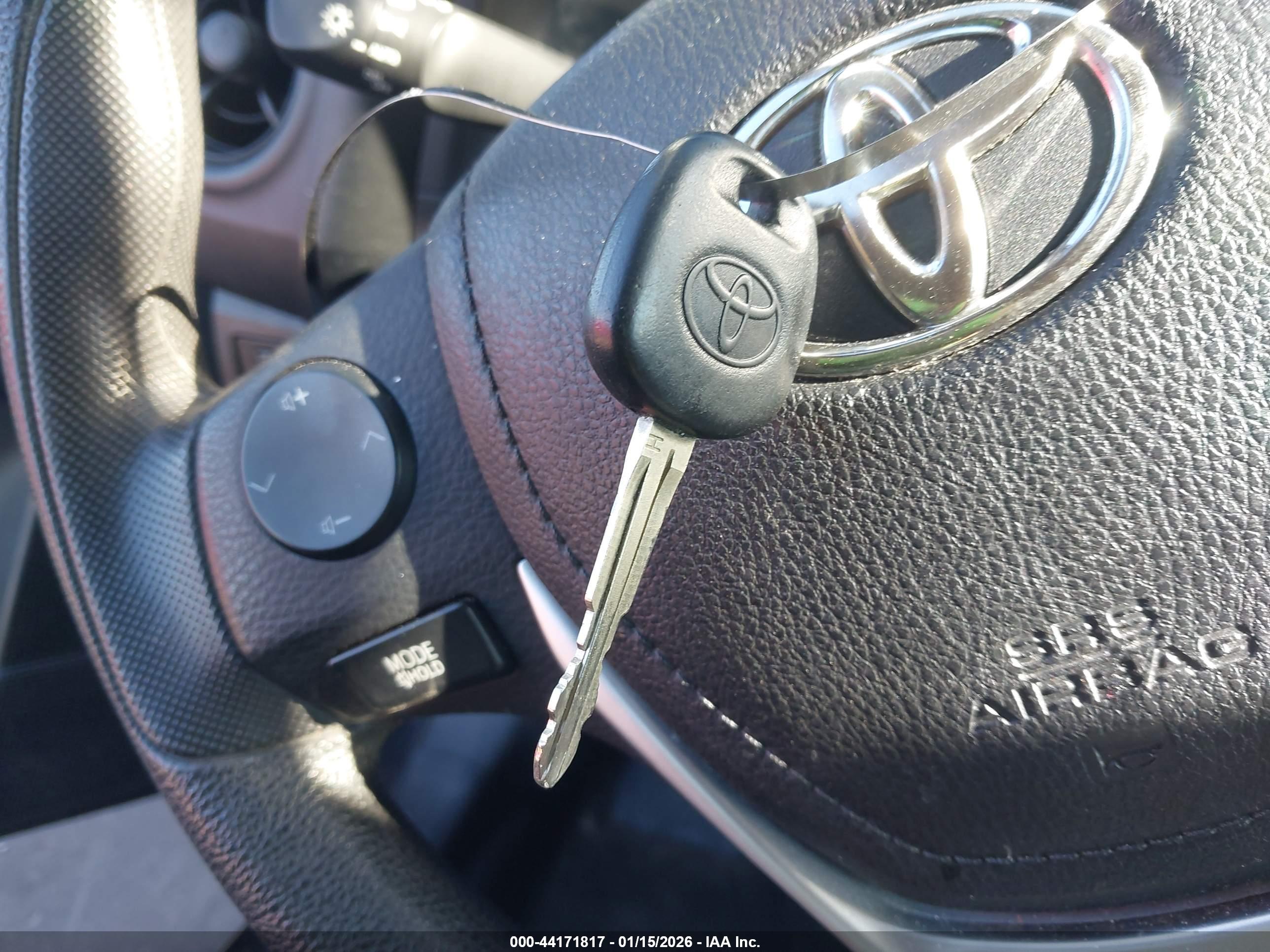 TOYOTA COROLLA image 11