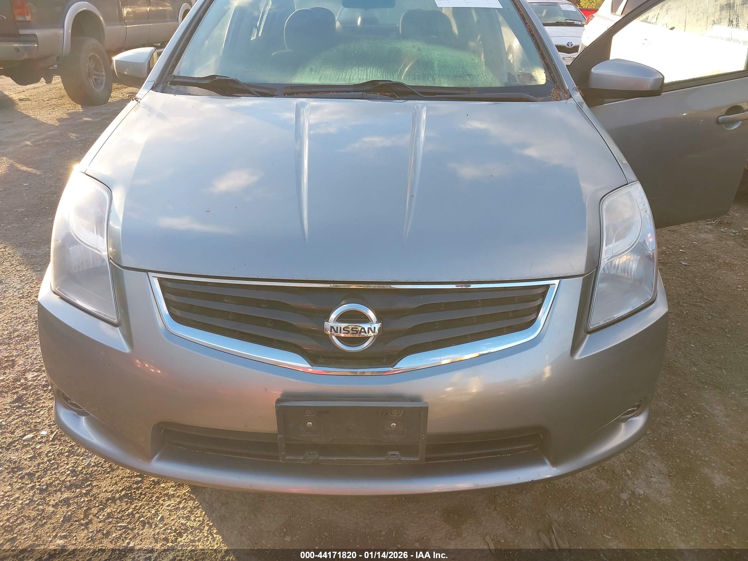 NISSAN SENTRA image 6
