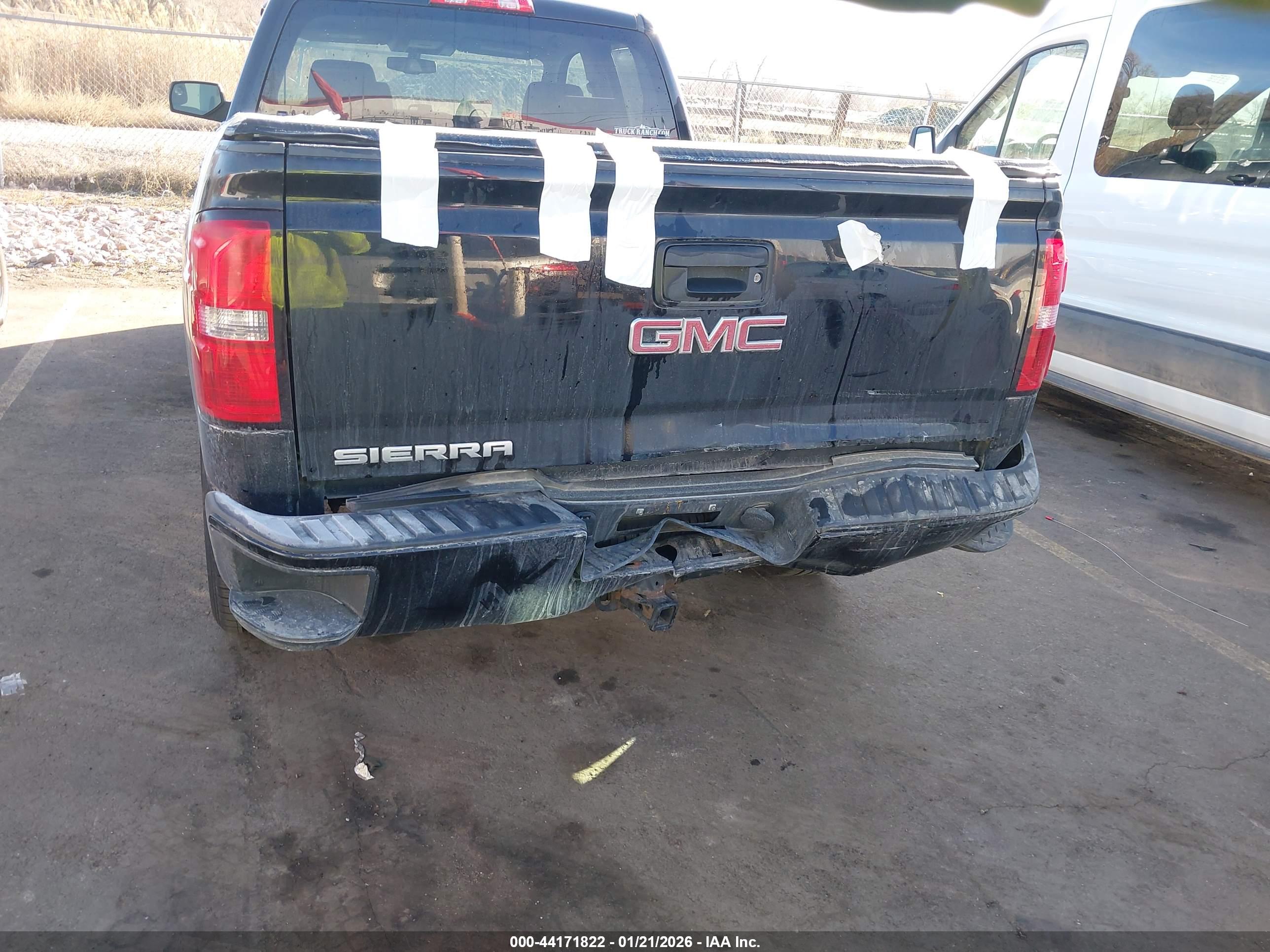 GMC SIERRA image 6